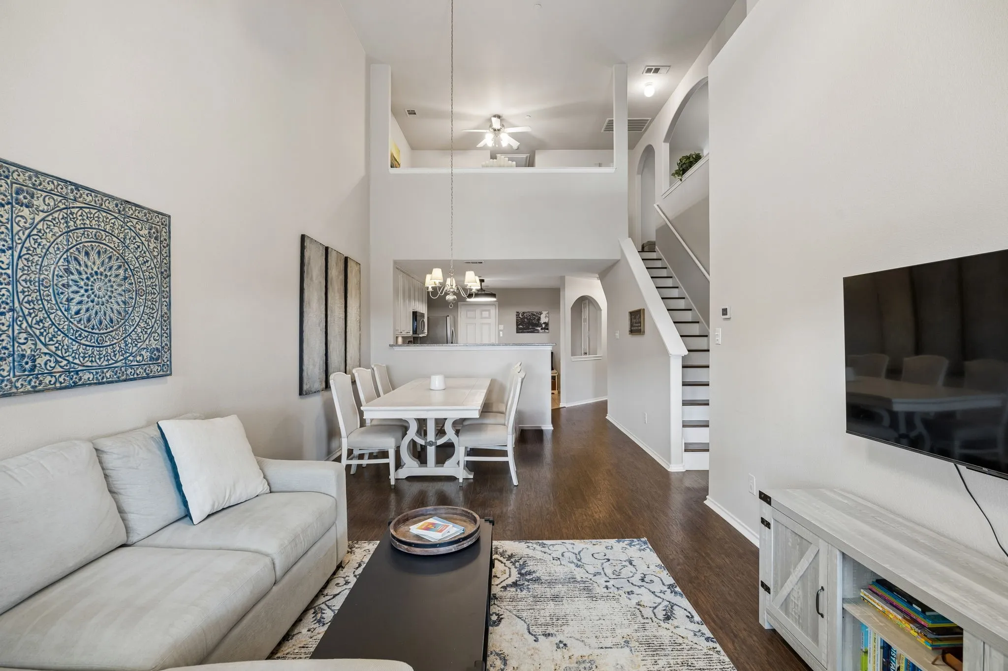 Townhouse For Sale in Collin County , 5351 Crimson Oaks Drive, Frisco, Texas 75035, 3 Bedroom, 3 Bathroom, 2 Garage spaces, 1,769 Sqft, built in 2005, mls#21368665, Real Estate Agent in Frisco, Homes For Sale in Collin county, Homes For Sale in Frisco, Realtor in Frisco Texas, Real Estate Brokerage Independent Realty Texas, Luminita Cordes Realtor