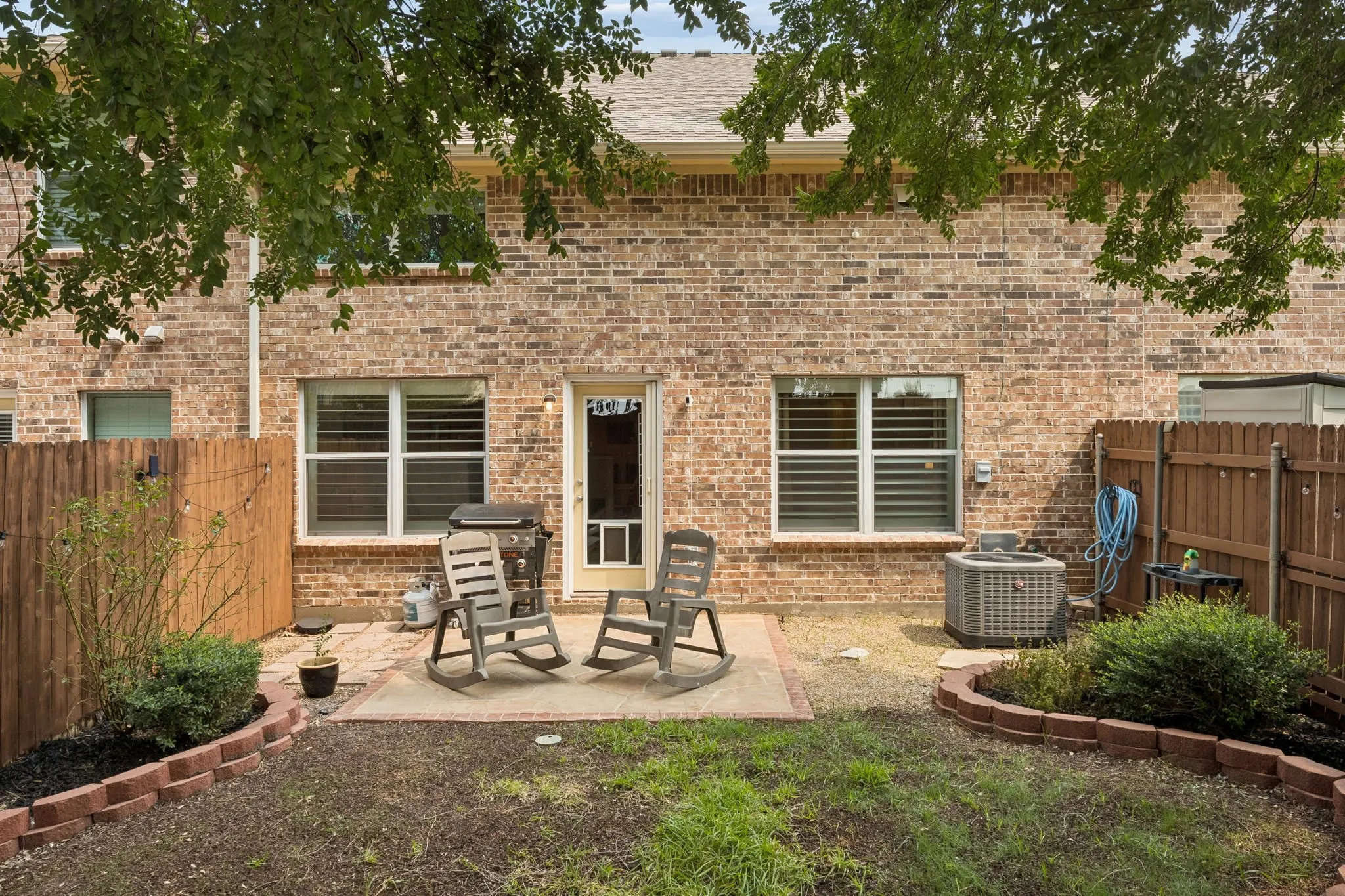 Townhouse For Sale in Collin County , 5351 Crimson Oaks Drive, Frisco, Texas 75035, 3 Bedroom, 3 Bathroom, 2 Garage spaces, 1,769 Sqft, built in 2005, mls#21368665, Real Estate Agent in Frisco, Homes For Sale in Collin county, Homes For Sale in Frisco, Realtor in Frisco Texas, Real Estate Brokerage Independent Realty Texas, Luminita Cordes Realtor