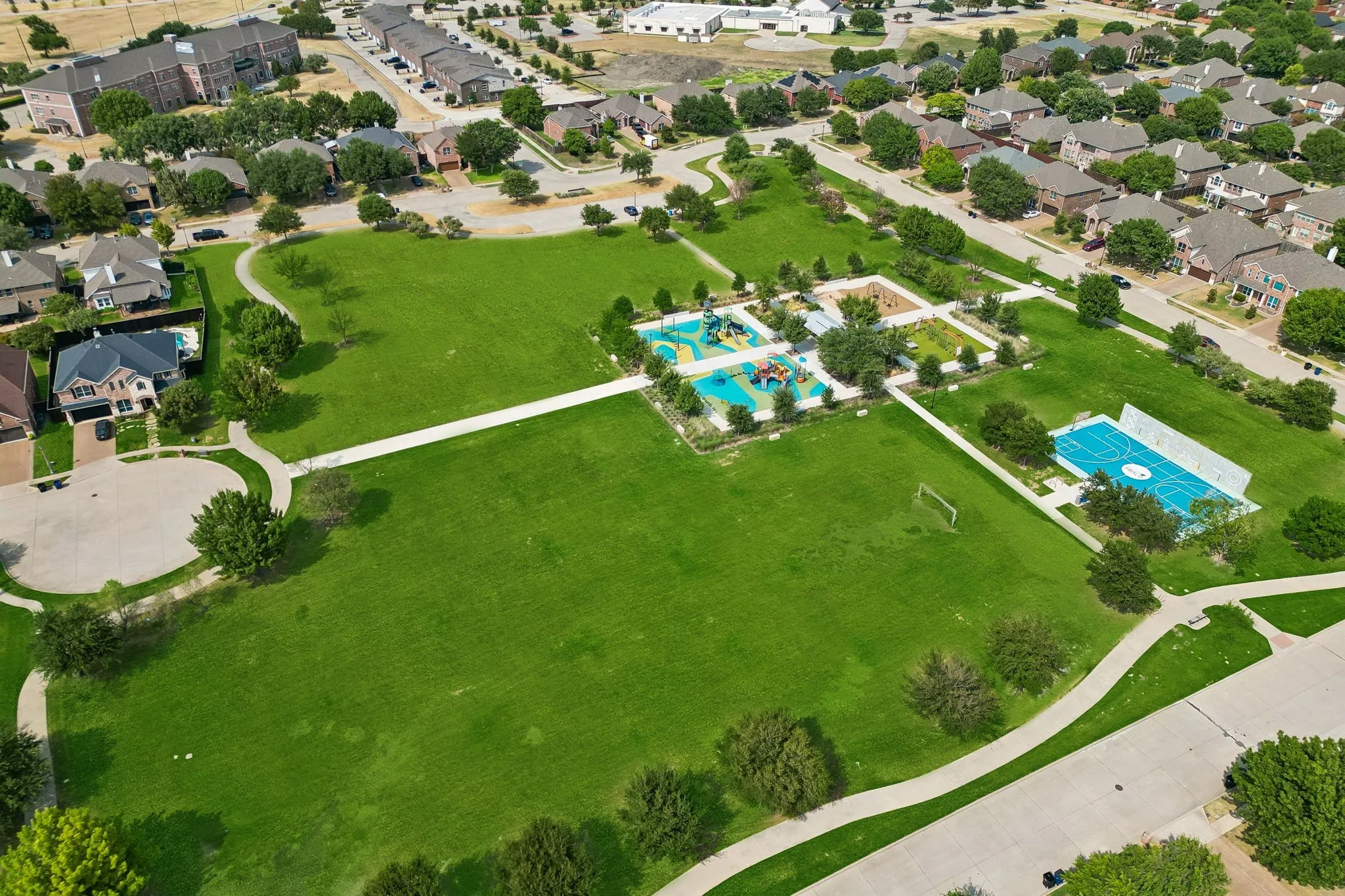 Townhouse For Sale in Collin County , 5351 Crimson Oaks Drive, Frisco, Texas 75035, 3 Bedroom, 3 Bathroom, 2 Garage spaces, 1,769 Sqft, built in 2005, mls#21368665, Real Estate Agent in Frisco, Homes For Sale in Collin county, Homes For Sale in Frisco, Realtor in Frisco Texas, Real Estate Brokerage Independent Realty Texas, Luminita Cordes Realtor