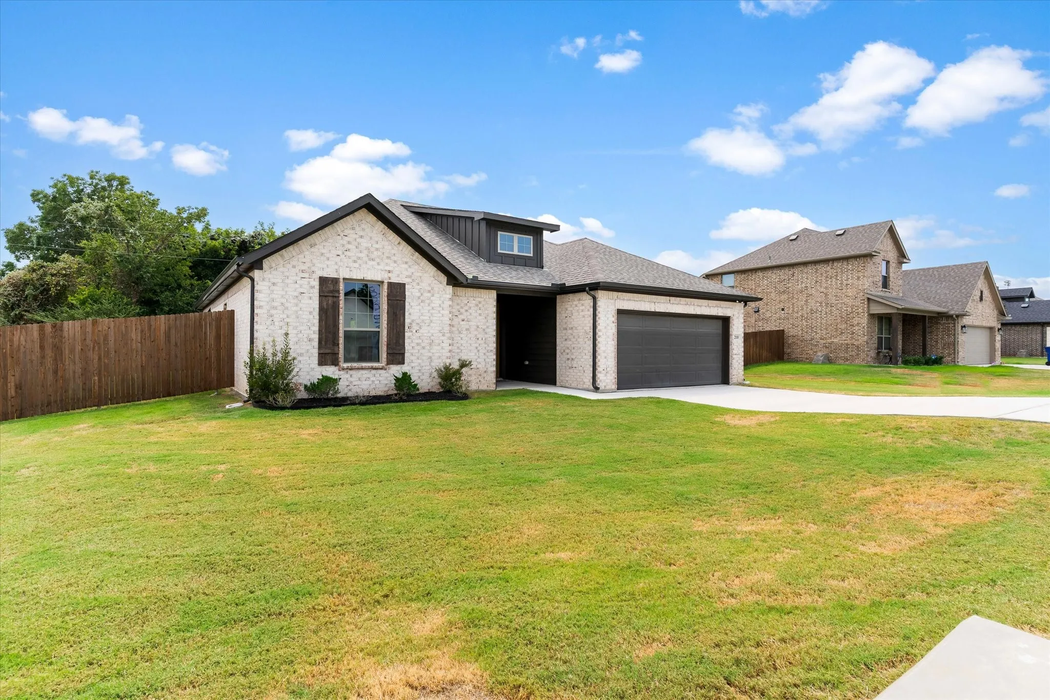 Single Family Residence For Sale in Wise County , 2110 Briarwood Drive, Bridgeport, Texas 76426, 4 Bedroom, 2 Bathroom, 2 Garage spaces, 1,717 Sqft, built in 2026, mls#21369923, Real Estate Agent in Bridgeport, Homes For Sale in Wise county, Homes For Sale in Bridgeport, Realtor in Bridgeport Texas, Real Estate Brokerage Independent Realty Texas, Luminita Cordes Realtor