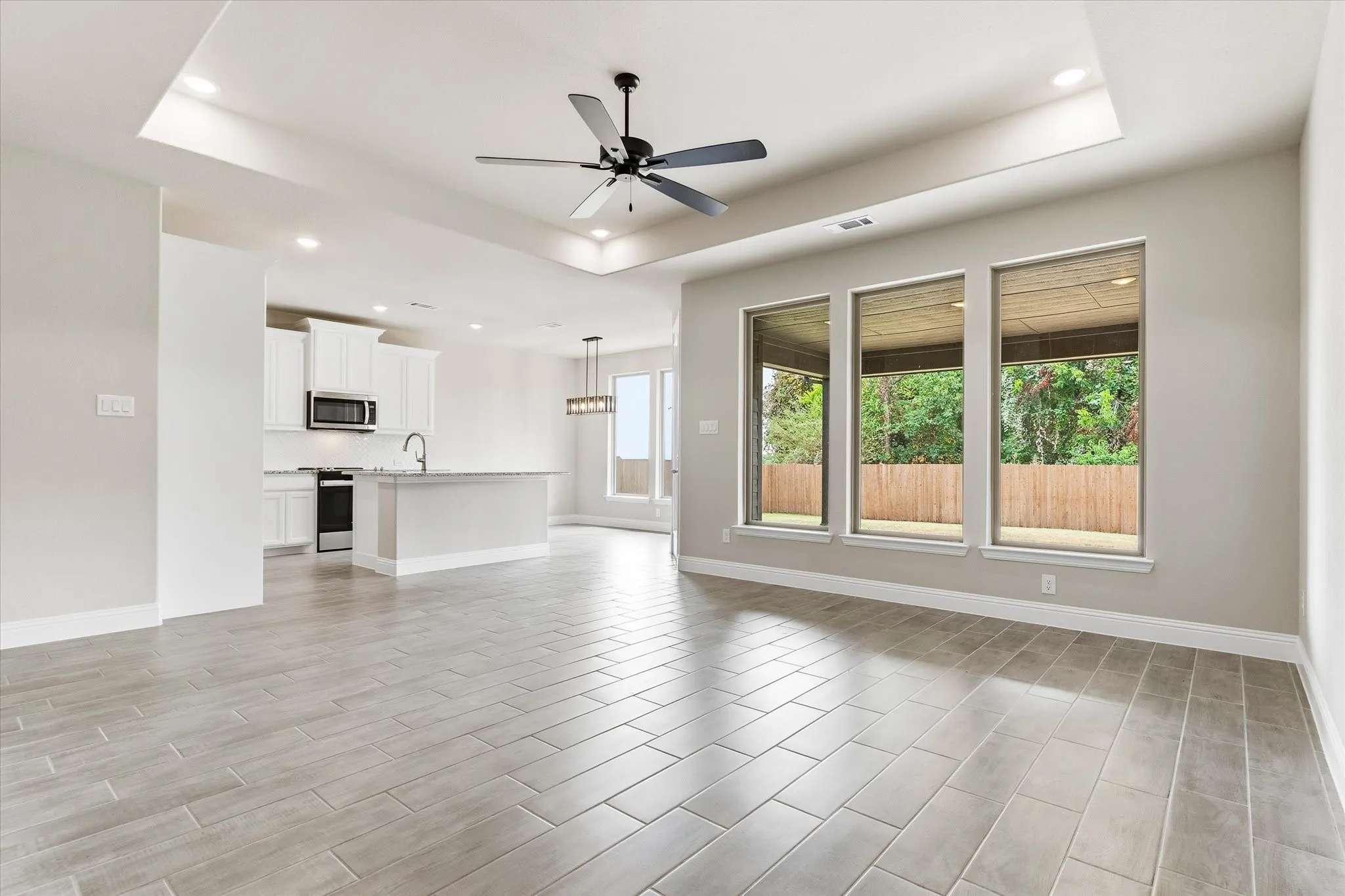 Single Family Residence For Sale in Wise County , 2110 Briarwood Drive, Bridgeport, Texas 76426, 4 Bedroom, 2 Bathroom, 2 Garage spaces, 1,717 Sqft, built in 2026, mls#21369923, Real Estate Agent in Bridgeport, Homes For Sale in Wise county, Homes For Sale in Bridgeport, Realtor in Bridgeport Texas, Real Estate Brokerage Independent Realty Texas, Luminita Cordes Realtor