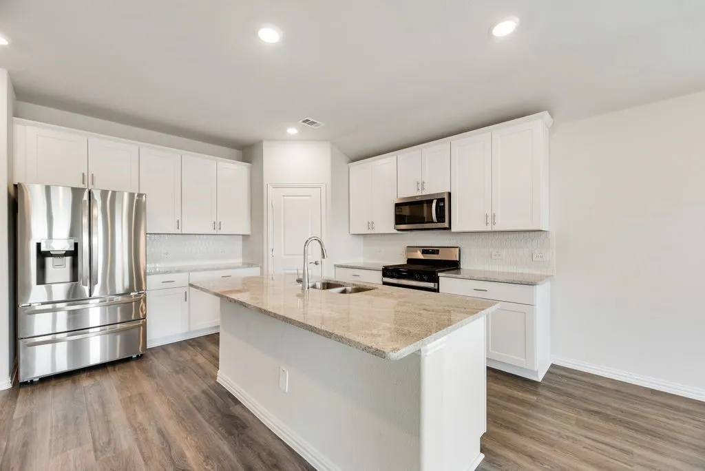 Single Family Residence For Rent in Collin County , 3904 High Valley Drive, Princeton, Texas 75071, 4 Bedroom, 3 Bathroom, 2 Garage spaces, 2,077 Sqft, built in 2023, mls#21369854, Real Estate Agent in Princeton, Homes For Rent in Collin county, Homes For Rent in Princeton, Realtor in Princeton Texas, Real Estate Brokerage Independent Realty Texas, Luminita Cordes Realtor
