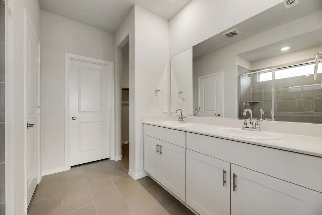 Single Family Residence For Rent in Collin County , 3904 High Valley Drive, Princeton, Texas 75071, 4 Bedroom, 3 Bathroom, 2 Garage spaces, 2,077 Sqft, built in 2023, mls#21369854, Real Estate Agent in Princeton, Homes For Rent in Collin county, Homes For Rent in Princeton, Realtor in Princeton Texas, Real Estate Brokerage Independent Realty Texas, Luminita Cordes Realtor