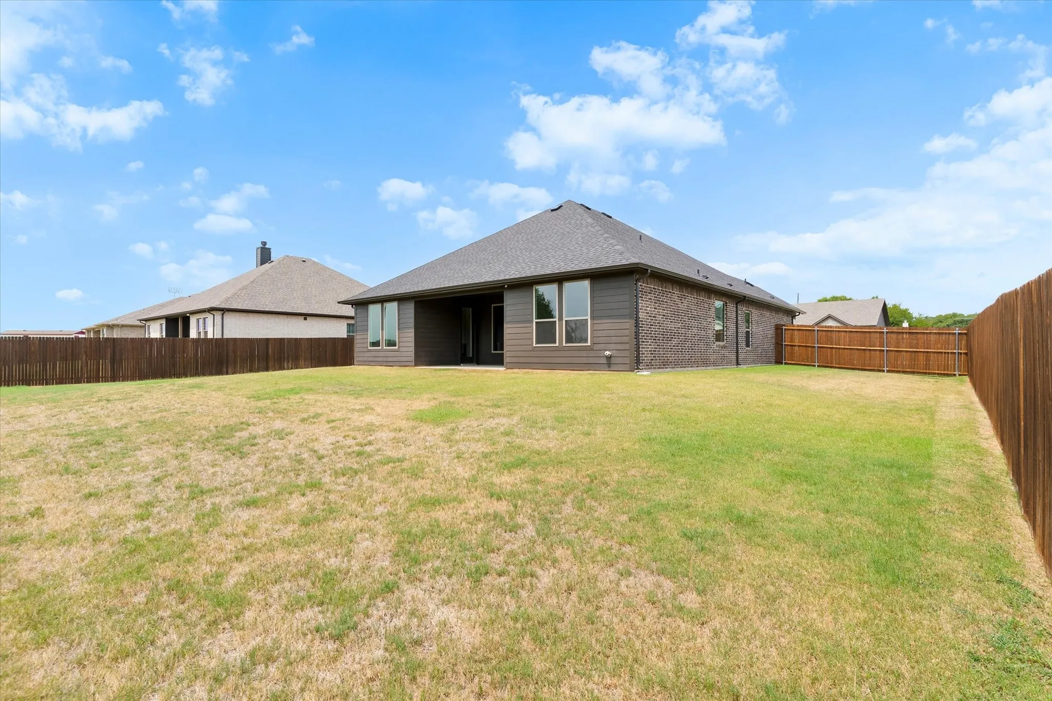 Single Family Residence For Sale in Wise County , 2106 Briarwood Drive, Bridgeport, Texas 76426, 4 Bedroom, 2 Bathroom, 2 Garage spaces, 1,717 Sqft, built in 2026, mls#21369735, Real Estate Agent in Bridgeport, Homes For Sale in Wise county, Homes For Sale in Bridgeport, Realtor in Bridgeport Texas, Real Estate Brokerage Independent Realty Texas, Luminita Cordes Realtor