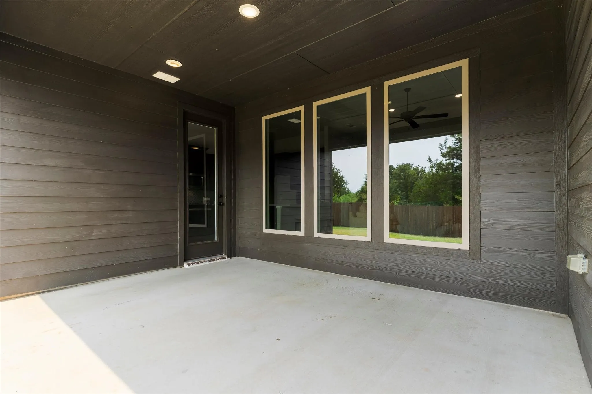Single Family Residence For Sale in Wise County , 2106 Briarwood Drive, Bridgeport, Texas 76426, 4 Bedroom, 2 Bathroom, 2 Garage spaces, 1,717 Sqft, built in 2026, mls#21369735, Real Estate Agent in Bridgeport, Homes For Sale in Wise county, Homes For Sale in Bridgeport, Realtor in Bridgeport Texas, Real Estate Brokerage Independent Realty Texas, Luminita Cordes Realtor