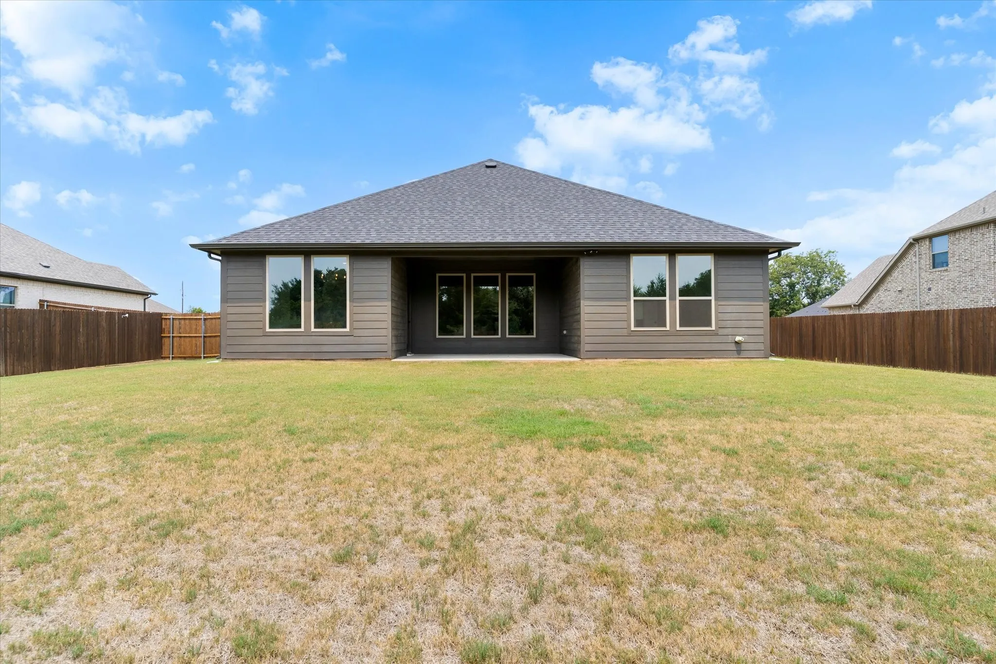 Single Family Residence For Sale in Wise County , 2106 Briarwood Drive, Bridgeport, Texas 76426, 4 Bedroom, 2 Bathroom, 2 Garage spaces, 1,717 Sqft, built in 2026, mls#21369735, Real Estate Agent in Bridgeport, Homes For Sale in Wise county, Homes For Sale in Bridgeport, Realtor in Bridgeport Texas, Real Estate Brokerage Independent Realty Texas, Luminita Cordes Realtor