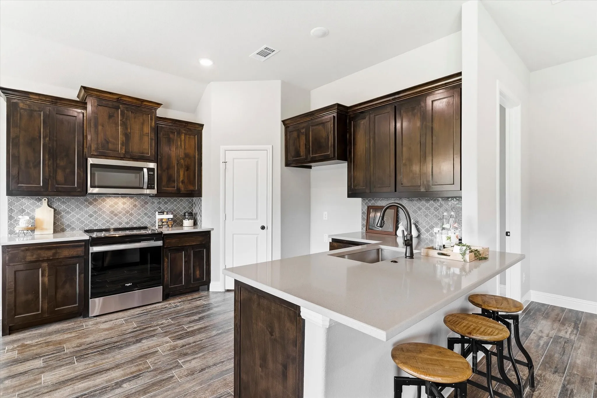 Single Family Residence For Sale in Wise County , 2106 Briarwood Drive, Bridgeport, Texas 76426, 4 Bedroom, 2 Bathroom, 2 Garage spaces, 1,717 Sqft, built in 2026, mls#21369735, Real Estate Agent in Bridgeport, Homes For Sale in Wise county, Homes For Sale in Bridgeport, Realtor in Bridgeport Texas, Real Estate Brokerage Independent Realty Texas, Luminita Cordes Realtor