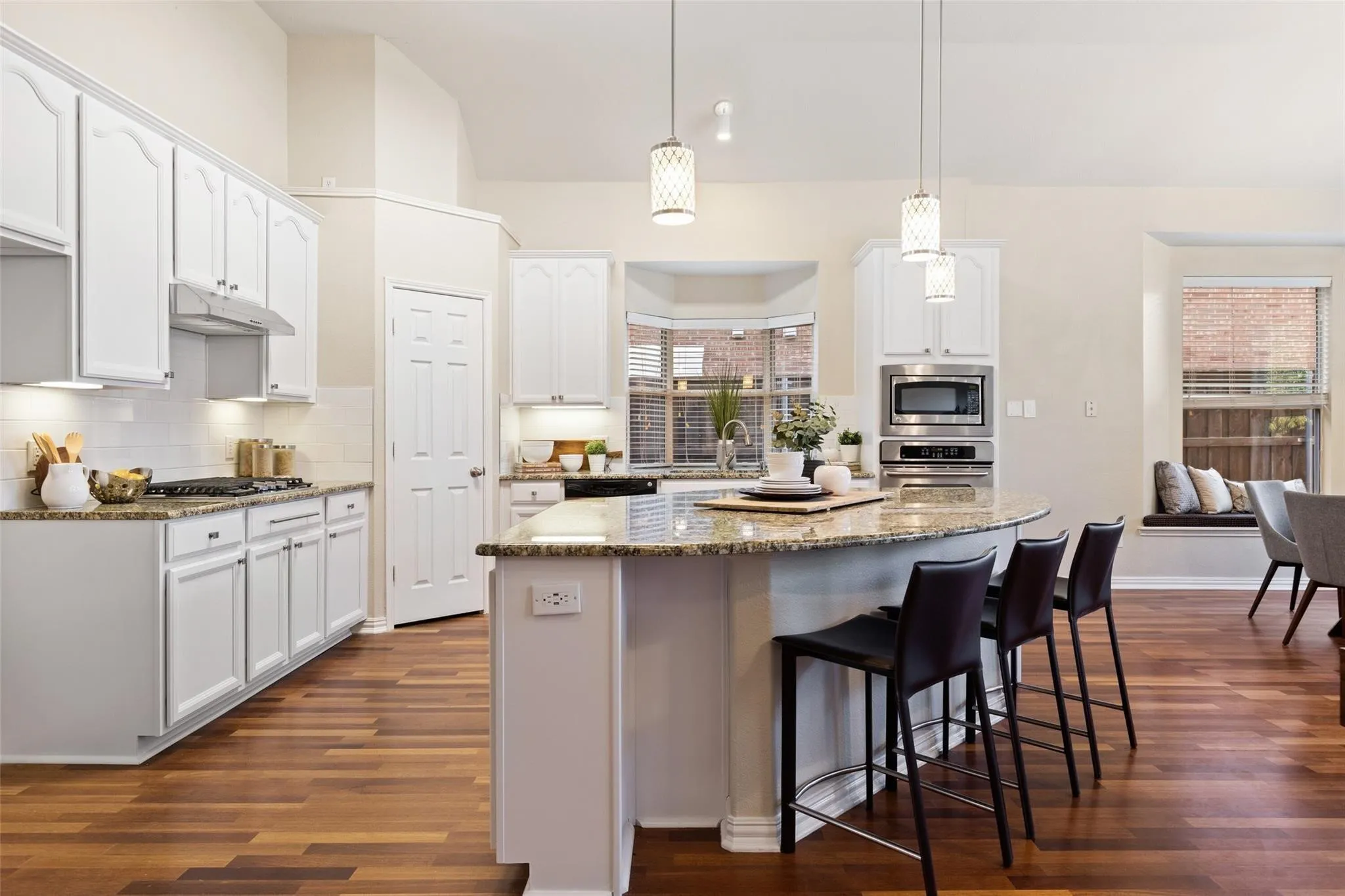 Single Family Residence For Rent in Collin County , 9750 Grassland Drive, Frisco, Texas 75035, 5 Bedroom, 4 Bathroom, 2 Garage spaces, 3,548 Sqft, built in 2005, mls#21369972, Real Estate Agent in Frisco, Homes For Rent in Collin county, Homes For Rent in Frisco, Realtor in Frisco Texas, Real Estate Brokerage Independent Realty Texas, Luminita Cordes Realtor