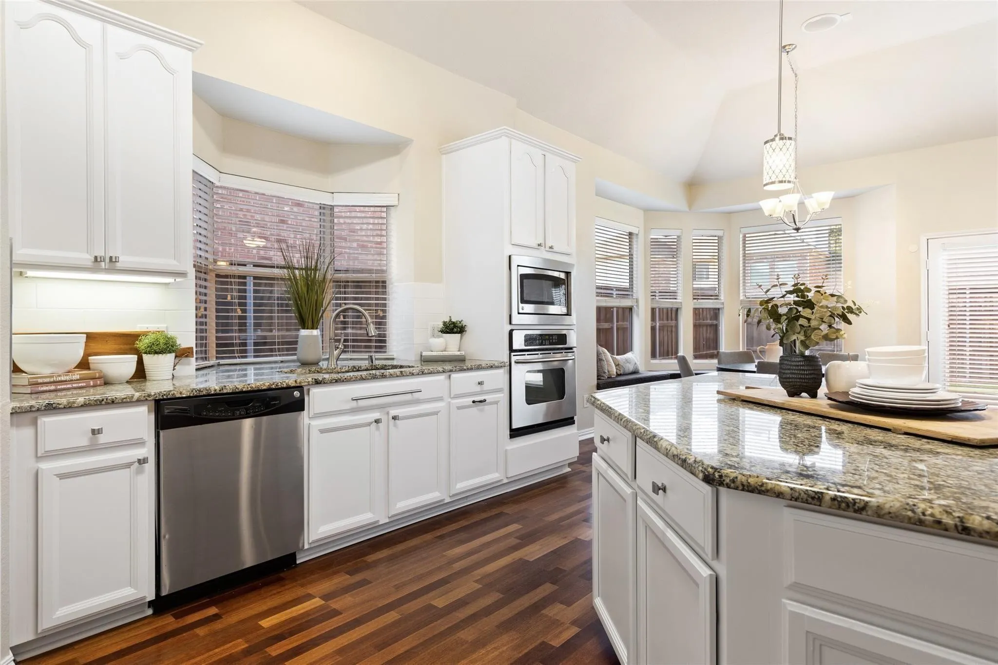 Single Family Residence For Rent in Collin County , 9750 Grassland Drive, Frisco, Texas 75035, 5 Bedroom, 4 Bathroom, 2 Garage spaces, 3,548 Sqft, built in 2005, mls#21369972, Real Estate Agent in Frisco, Homes For Rent in Collin county, Homes For Rent in Frisco, Realtor in Frisco Texas, Real Estate Brokerage Independent Realty Texas, Luminita Cordes Realtor