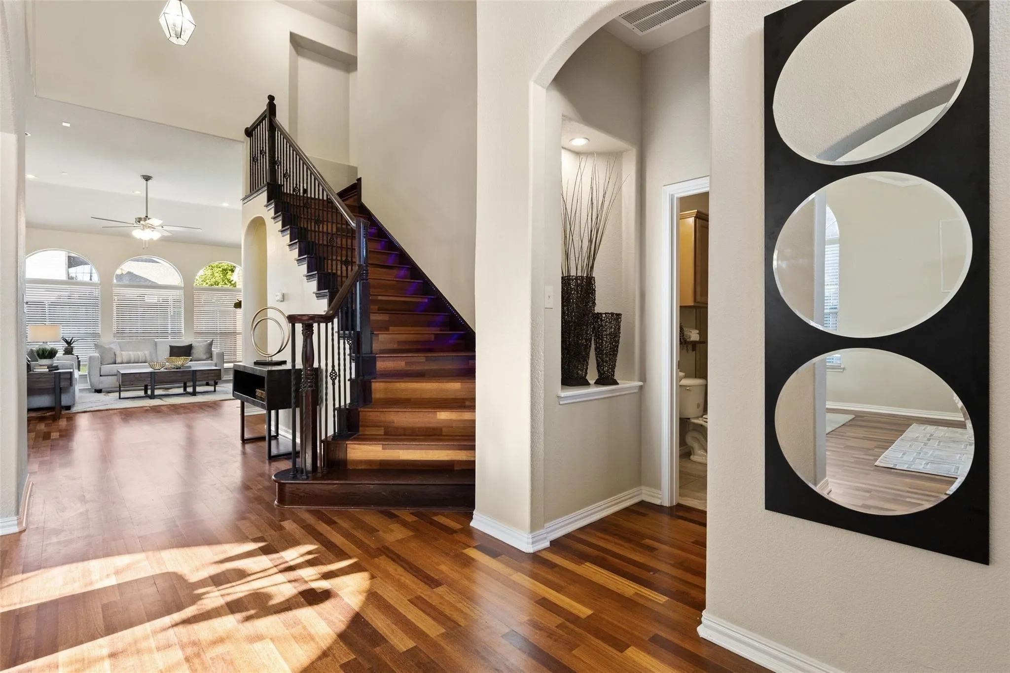 Single Family Residence For Rent in Collin County , 9750 Grassland Drive, Frisco, Texas 75035, 5 Bedroom, 4 Bathroom, 2 Garage spaces, 3,548 Sqft, built in 2005, mls#21369972, Real Estate Agent in Frisco, Homes For Rent in Collin county, Homes For Rent in Frisco, Realtor in Frisco Texas, Real Estate Brokerage Independent Realty Texas, Luminita Cordes Realtor