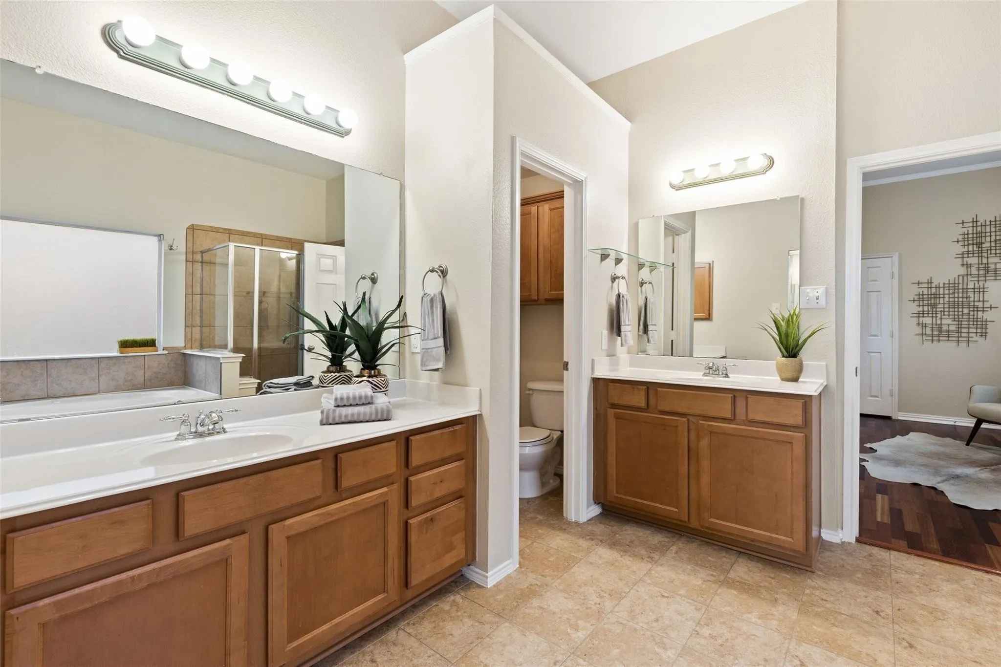 Single Family Residence For Rent in Collin County , 9750 Grassland Drive, Frisco, Texas 75035, 5 Bedroom, 4 Bathroom, 2 Garage spaces, 3,548 Sqft, built in 2005, mls#21369972, Real Estate Agent in Frisco, Homes For Rent in Collin county, Homes For Rent in Frisco, Realtor in Frisco Texas, Real Estate Brokerage Independent Realty Texas, Luminita Cordes Realtor