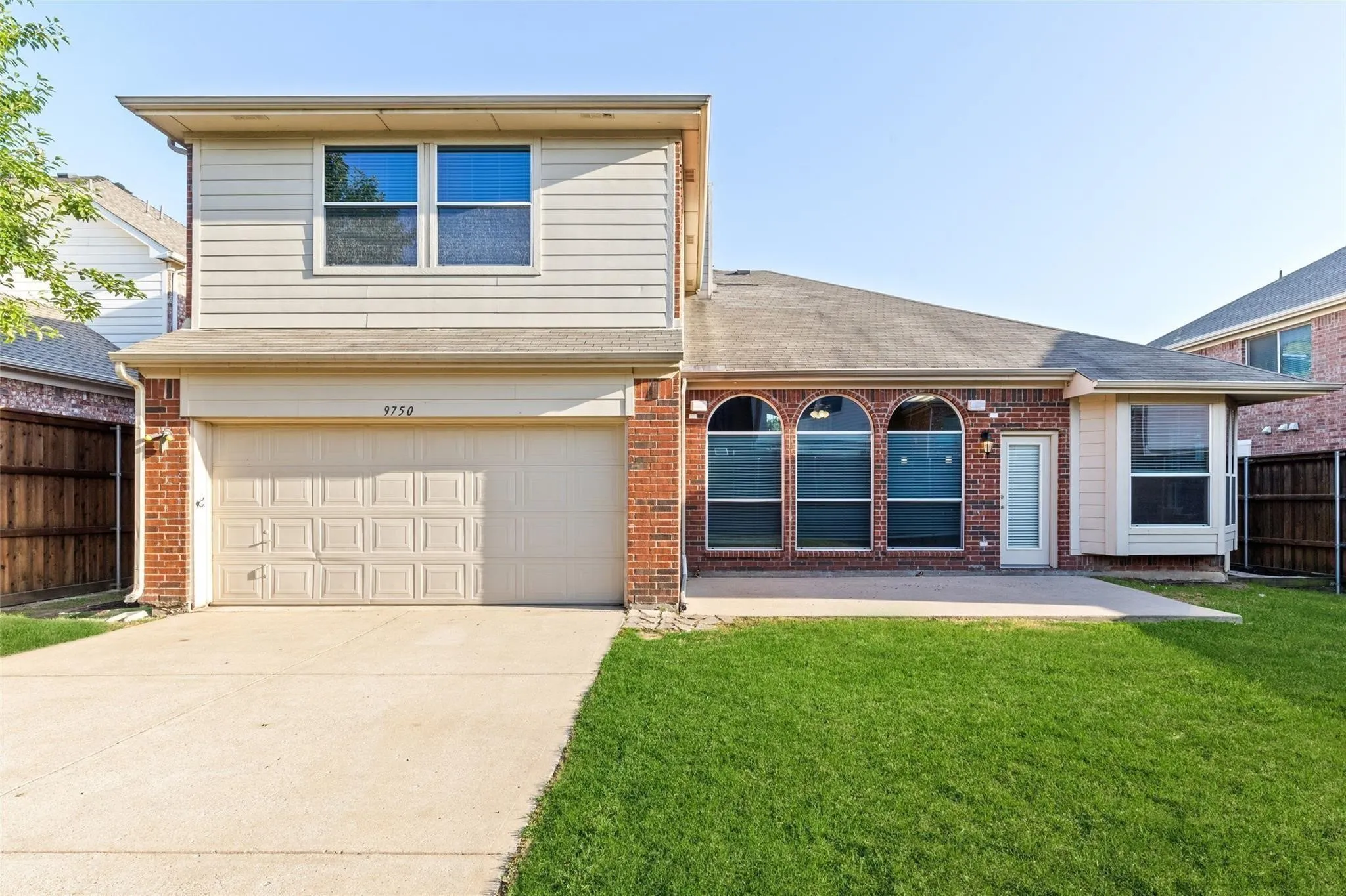 Single Family Residence For Rent in Collin County , 9750 Grassland Drive, Frisco, Texas 75035, 5 Bedroom, 4 Bathroom, 2 Garage spaces, 3,548 Sqft, built in 2005, mls#21369972, Real Estate Agent in Frisco, Homes For Rent in Collin county, Homes For Rent in Frisco, Realtor in Frisco Texas, Real Estate Brokerage Independent Realty Texas, Luminita Cordes Realtor