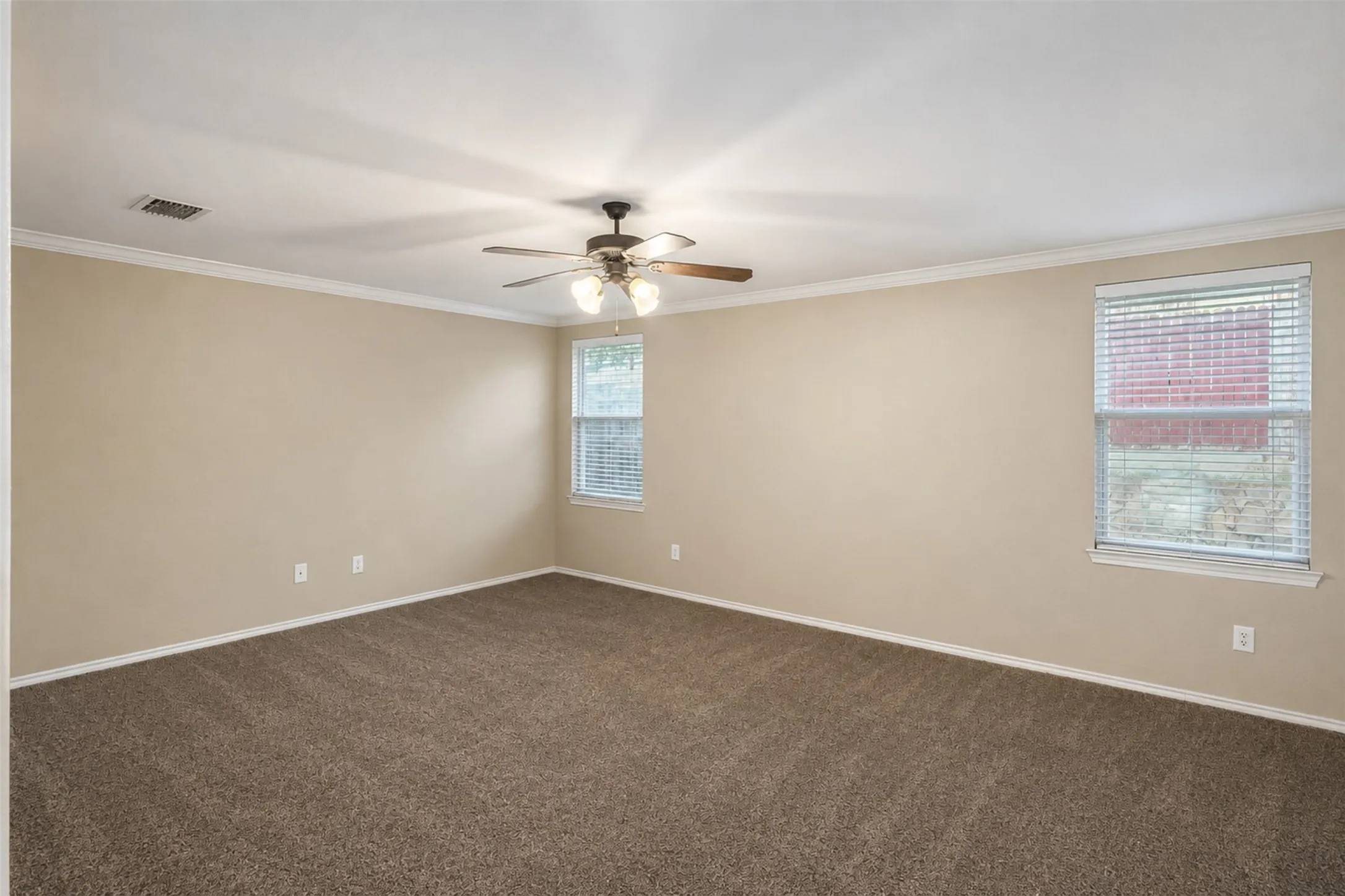 Single Family Residence For Rent in Tarrant County , 7652 Sienna Ridge Lane, Fort Worth, Texas 76131, 3 Bedroom, 2 Bathroom, 2 Garage spaces, 1,844 Sqft, built in 2005, mls#21368541, Real Estate Agent in Fort Worth, Homes For Rent in Tarrant county, Homes For Rent in Fort Worth, Realtor in Fort Worth Texas, Real Estate Brokerage Independent Realty Texas, Luminita Cordes Realtor