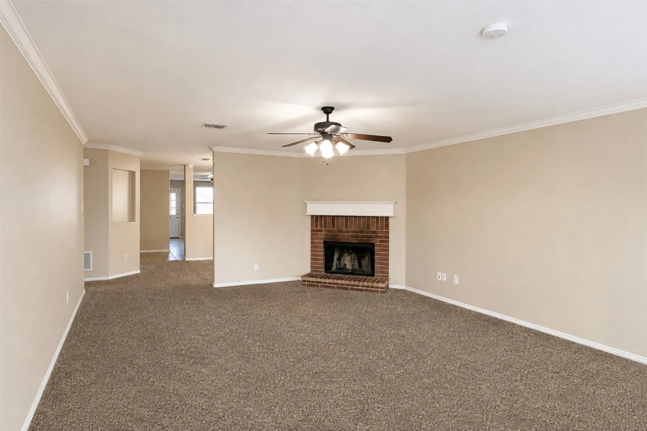 Single Family Residence For Rent in Tarrant County , 7652 Sienna Ridge Lane, Fort Worth, Texas 76131, 3 Bedroom, 2 Bathroom, 2 Garage spaces, 1,844 Sqft, built in 2005, mls#21368541, Real Estate Agent in Fort Worth, Homes For Rent in Tarrant county, Homes For Rent in Fort Worth, Realtor in Fort Worth Texas, Real Estate Brokerage Independent Realty Texas, Luminita Cordes Realtor