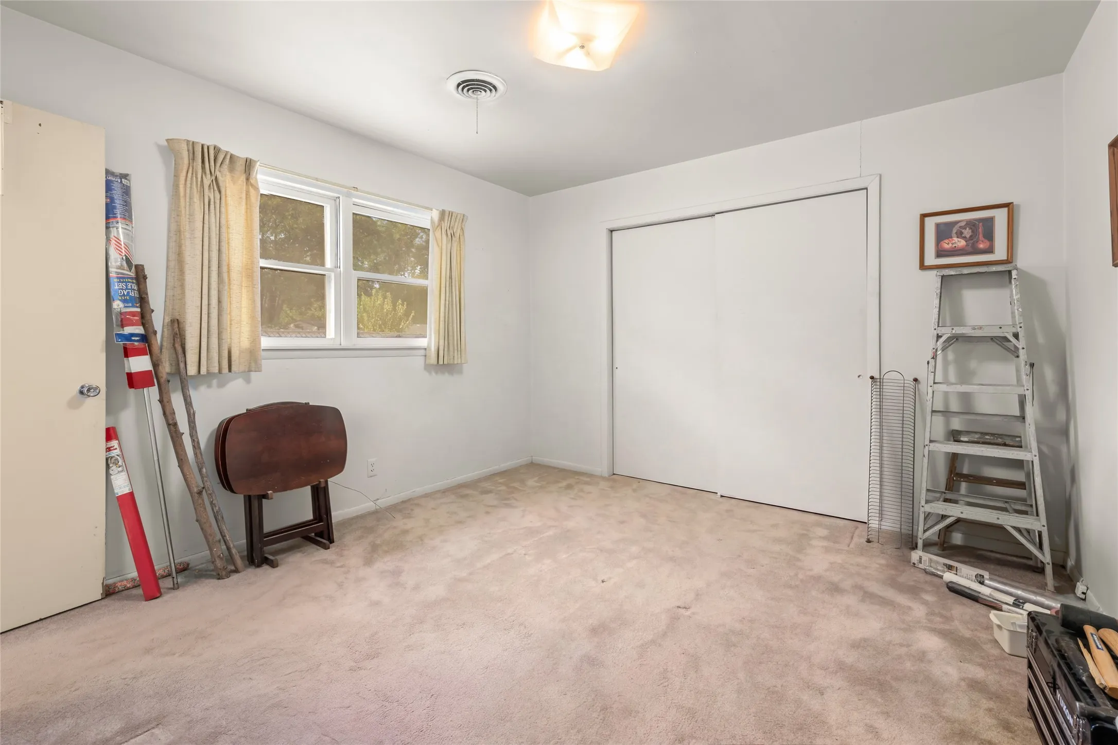 Single Family Residence For Sale in Taylor County , 2168 Westview Drive, Abilene, Texas 79603, 3 Bedroom, 2 Bathroom, 2 Garage spaces, 1,348 Sqft, built in 1961, mls#21369956, Real Estate Agent in Abilene, Homes For Sale in Taylor county, Homes For Sale in Abilene, Realtor in Abilene Texas, Real Estate Brokerage Independent Realty Texas, Luminita Cordes Realtor