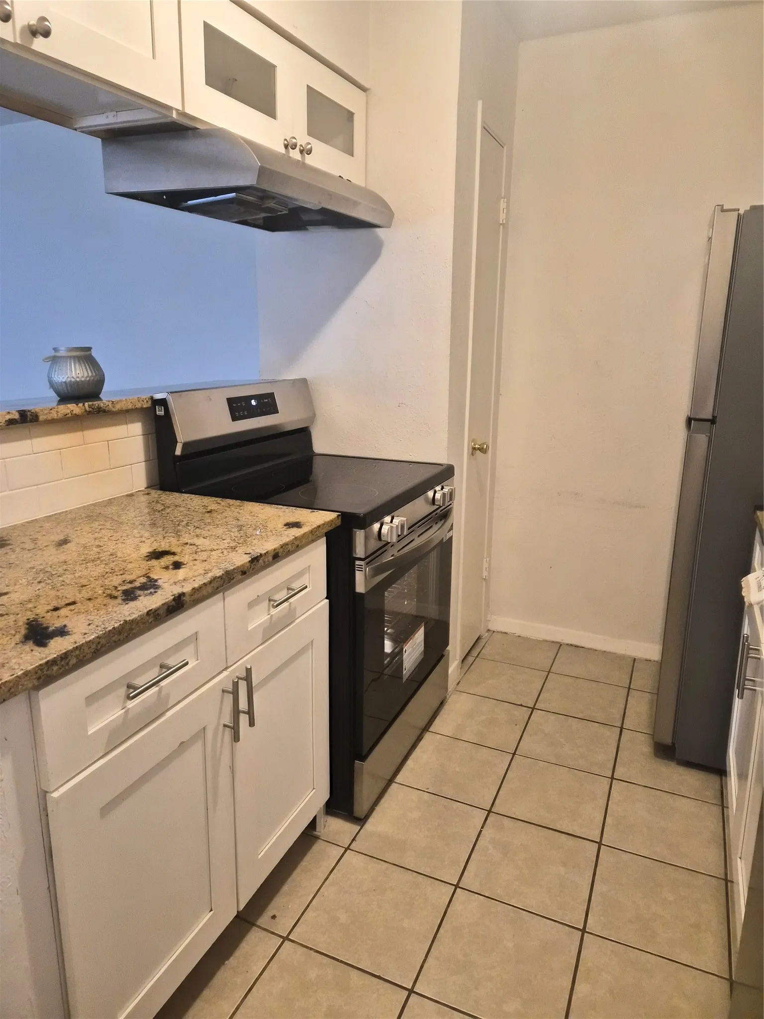 Brand new smooth top stove