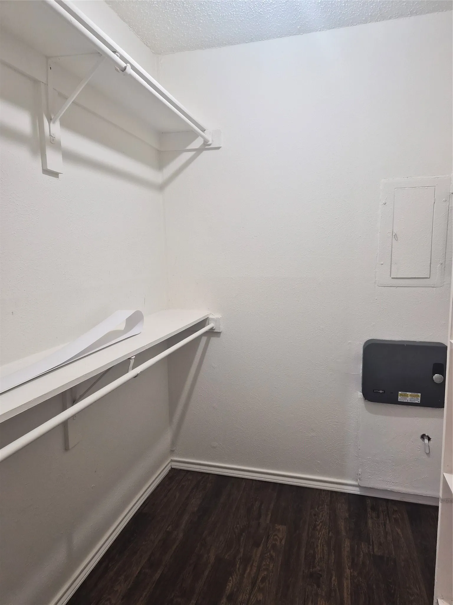 Condominium For Sale in Dallas County , 8110 Skillman Street 2059, Dallas, Texas 75231, 2 Bedroom, 1 Bathroom, Garage spaces, 723 Sqft, built in 1980, mls#21366035, Real Estate Agent in Dallas, Homes For Sale in Dallas county, Homes For Sale in Dallas, Realtor in Dallas Texas, Real Estate Brokerage Independent Realty Texas, Luminita Cordes Realtor
