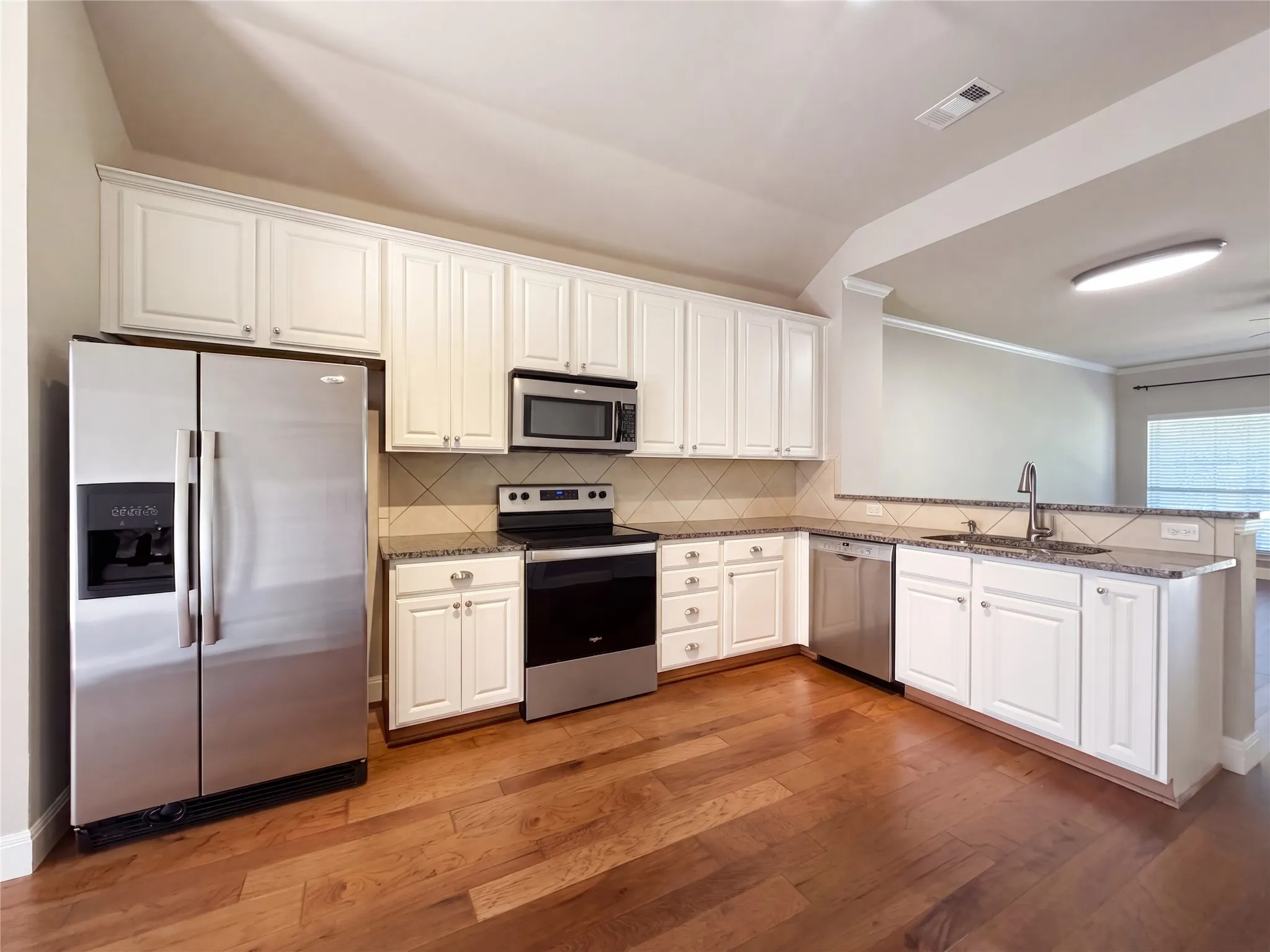 Condominium For Sale in Collin County , 3075 Willow Grove Boulevard 1105, Mc Kinney, Texas 75070, 3 Bedroom, 3 Bathroom, 2 Garage spaces, 1,710 Sqft, built in 2007, mls#21368615, Real Estate Agent in Mc Kinney, Homes For Sale in Collin county, Homes For Sale in Mc Kinney, Realtor in Mc Kinney Texas, Real Estate Brokerage Independent Realty Texas, Luminita Cordes Realtor