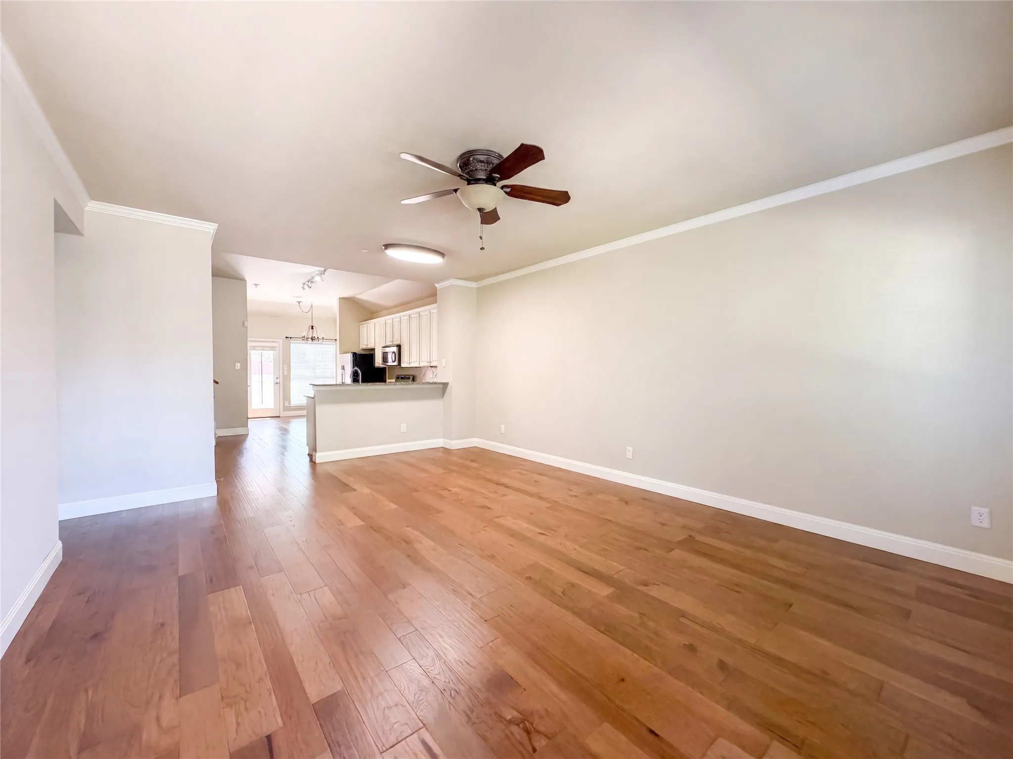 Condominium For Sale in Collin County , 3075 Willow Grove Boulevard 1105, Mc Kinney, Texas 75070, 3 Bedroom, 3 Bathroom, 2 Garage spaces, 1,710 Sqft, built in 2007, mls#21368615, Real Estate Agent in Mc Kinney, Homes For Sale in Collin county, Homes For Sale in Mc Kinney, Realtor in Mc Kinney Texas, Real Estate Brokerage Independent Realty Texas, Luminita Cordes Realtor