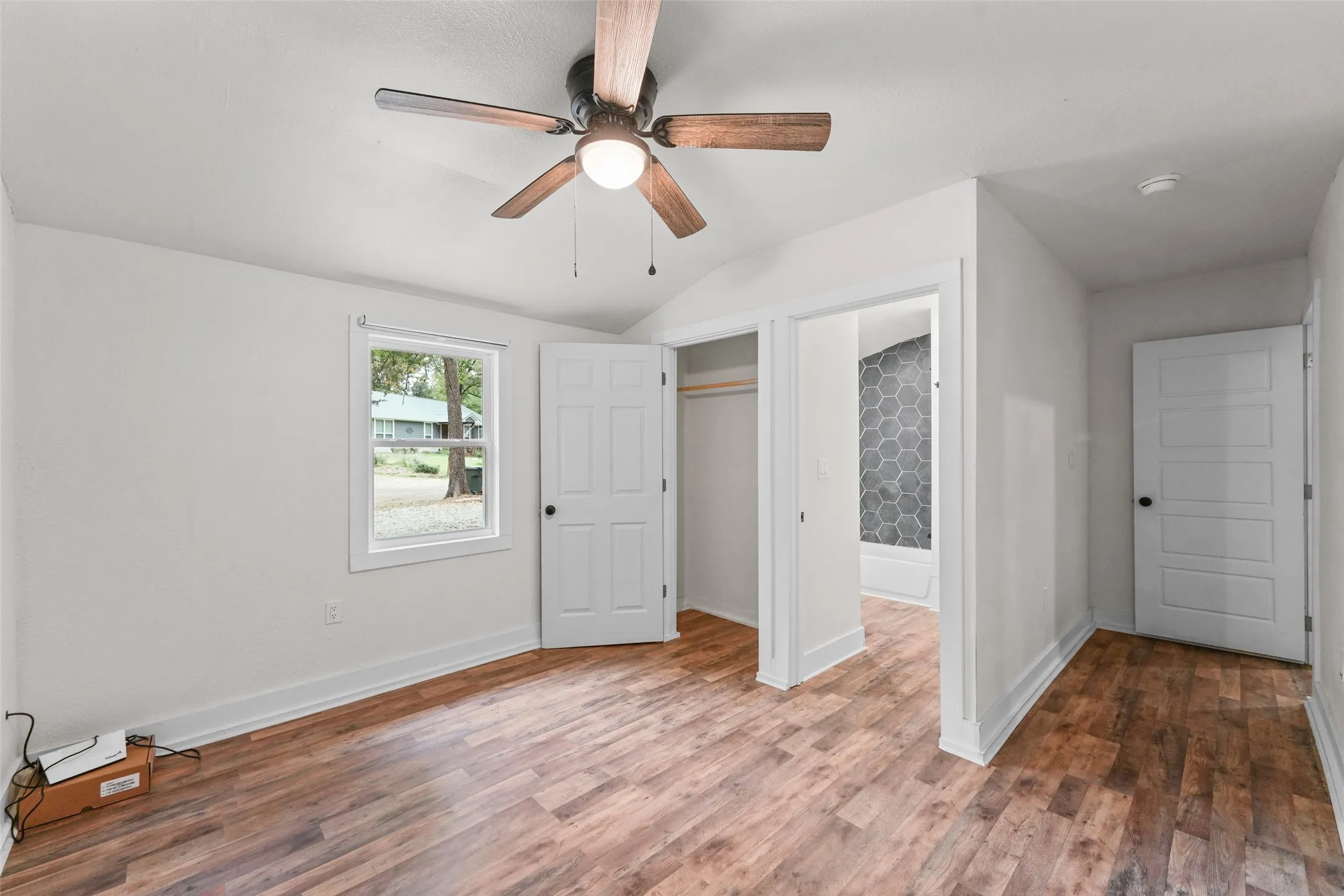 Single Family Residence For Rent in Henderson County , 110 Fawn, Mabank, Texas 75156, 2 Bedroom, 2 Bathroom, Garage spaces, 760 Sqft, built in 0, mls#21364165, Real Estate Agent in Mabank, Homes For Rent in Henderson county, Homes For Rent in Mabank, Realtor in Mabank Texas, Real Estate Brokerage Independent Realty Texas, Luminita Cordes Realtor