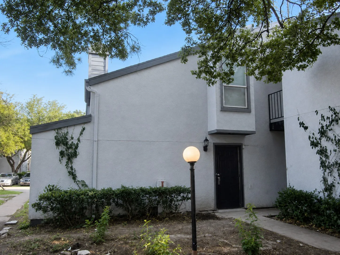 Condominium For Rent in Dallas County , 9696 Walnut Street 1212, Dallas, Texas 75243, 2 Bedroom, 1 Bathroom, Garage spaces, 730 Sqft, built in 1981, mls#21353533, Real Estate Agent in Dallas, Homes For Rent in Dallas county, Homes For Rent in Dallas, Realtor in Dallas Texas, Real Estate Brokerage Independent Realty Texas, Luminita Cordes Realtor