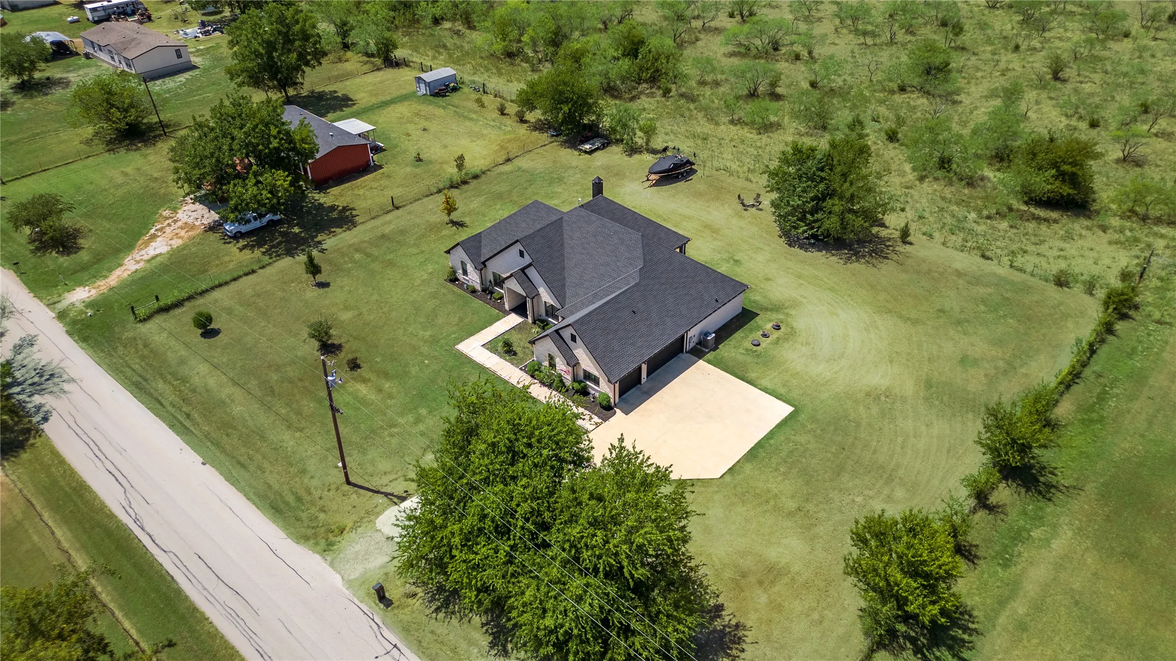 Single Family Residence For Sale in Kaufman County , 5580 Fair Road, Kaufman, Texas 75142, 4 Bedroom, 2 Bathroom, 3 Garage spaces, 2,583 Sqft, built in 2022, mls#21369223, Real Estate Agent in Kaufman, Homes For Sale in Kaufman county, Homes For Sale in Kaufman, Realtor in Kaufman Texas, Real Estate Brokerage Independent Realty Texas, Luminita Cordes Realtor