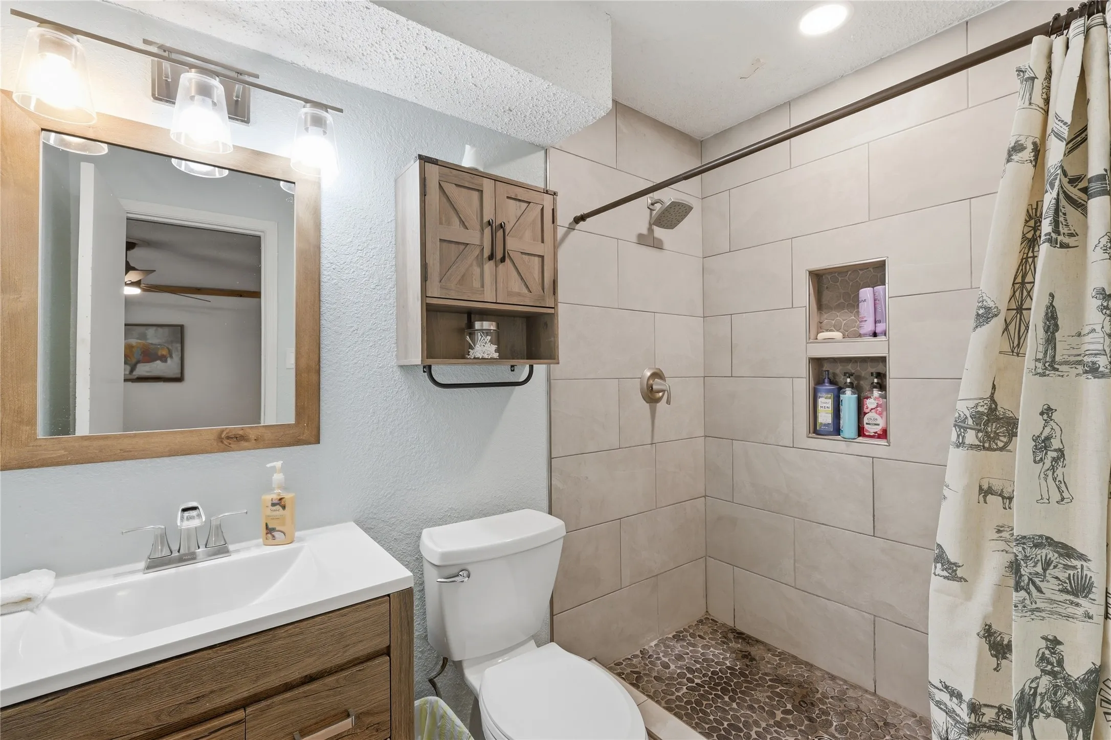 Single Family Residence For Sale in Hunt County , 3016 Arapaho Road, Commerce, Texas 75428, 3 Bedroom, 2 Bathroom, 2 Garage spaces, 1,800 Sqft, built in 1973, mls#21367561, Real Estate Agent in Commerce, Homes For Sale in Hunt county, Homes For Sale in Commerce, Realtor in Commerce Texas, Real Estate Brokerage Independent Realty Texas, Luminita Cordes Realtor