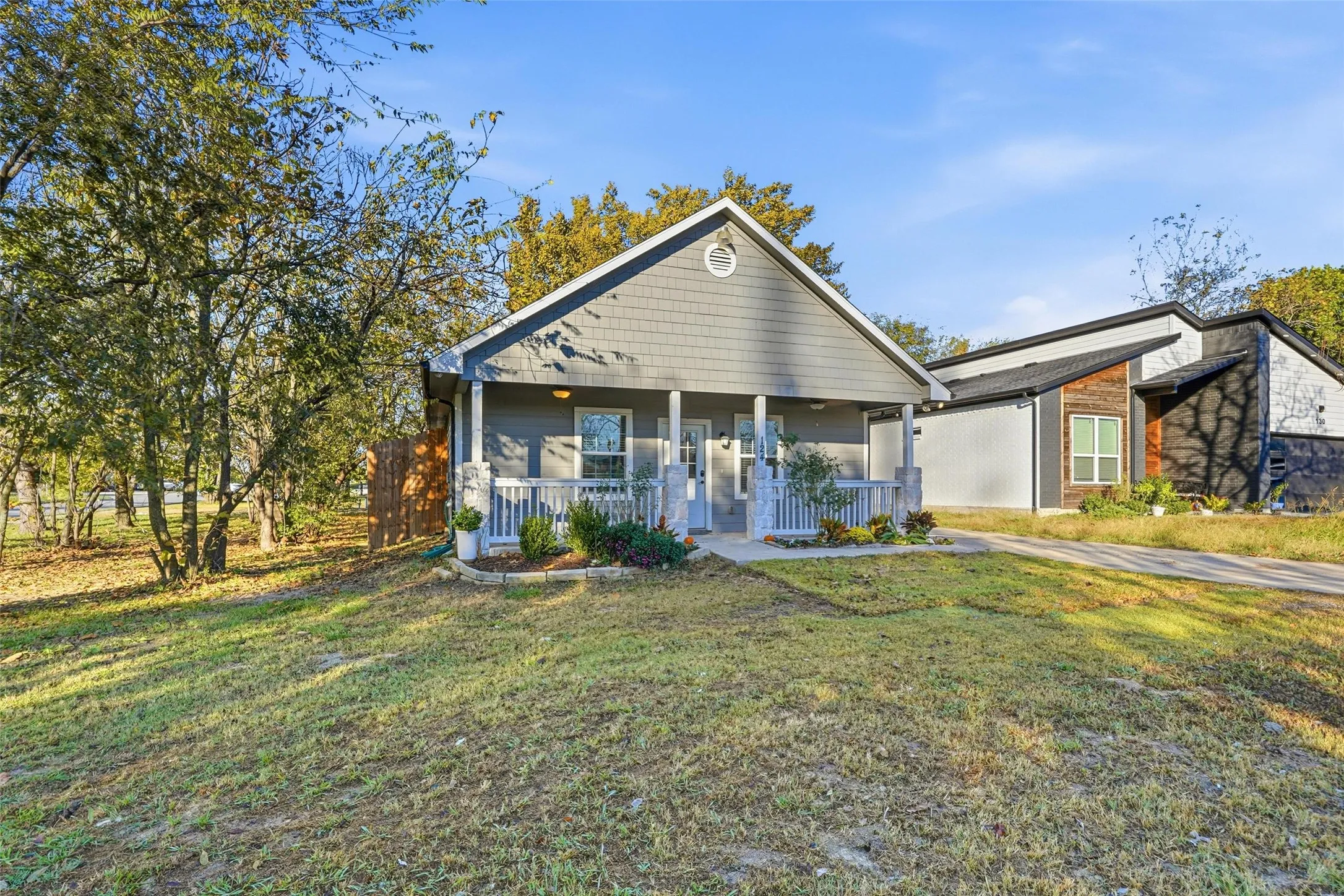 Single Family Residence For Sale in Rockwall County , 124 Chris Drive, Rockwall, Texas 75032, 4 Bedroom, 2 Bathroom, Garage spaces, 1,484 Sqft, built in 2019, mls#21370024, Real Estate Agent in Rockwall, Homes For Sale in Rockwall county, Homes For Sale in Rockwall, Realtor in Rockwall Texas, Real Estate Brokerage Independent Realty Texas, Luminita Cordes Realtor