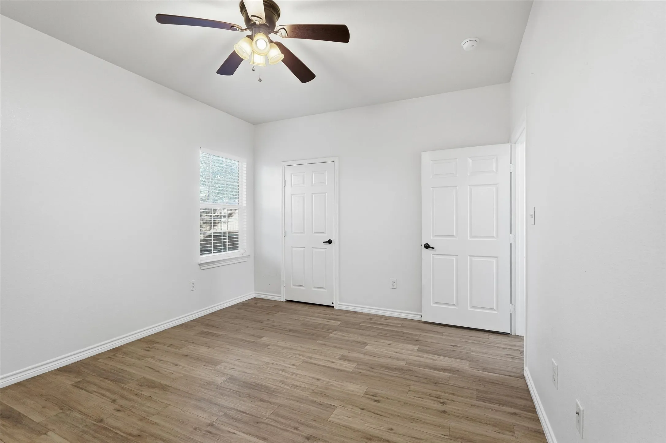 Single Family Residence For Sale in Rockwall County , 124 Chris Drive, Rockwall, Texas 75032, 4 Bedroom, 2 Bathroom, Garage spaces, 1,484 Sqft, built in 2019, mls#21370024, Real Estate Agent in Rockwall, Homes For Sale in Rockwall county, Homes For Sale in Rockwall, Realtor in Rockwall Texas, Real Estate Brokerage Independent Realty Texas, Luminita Cordes Realtor