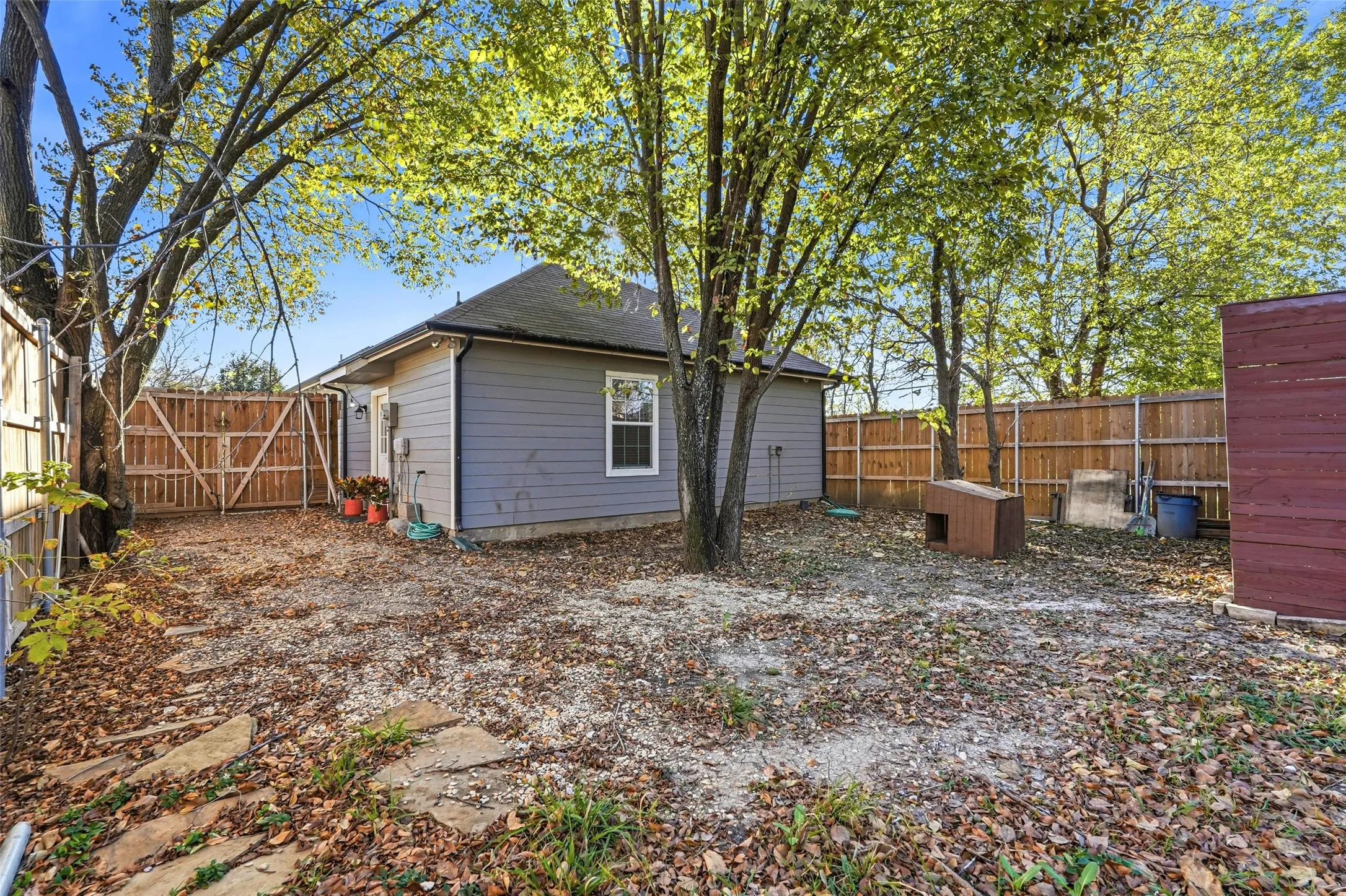 Single Family Residence For Sale in Rockwall County , 124 Chris Drive, Rockwall, Texas 75032, 4 Bedroom, 2 Bathroom, Garage spaces, 1,484 Sqft, built in 2019, mls#21370024, Real Estate Agent in Rockwall, Homes For Sale in Rockwall county, Homes For Sale in Rockwall, Realtor in Rockwall Texas, Real Estate Brokerage Independent Realty Texas, Luminita Cordes Realtor