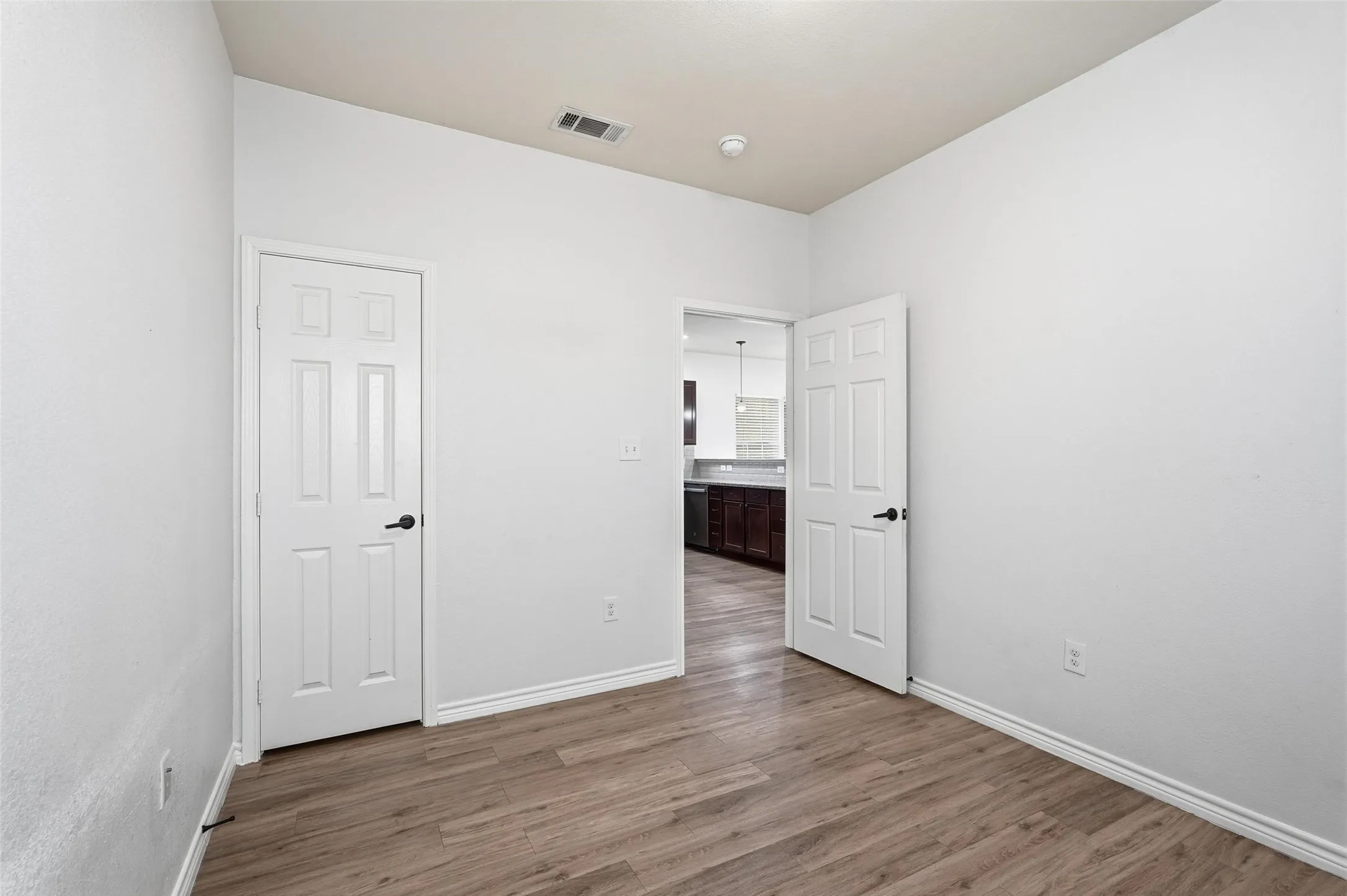 Single Family Residence For Sale in Rockwall County , 124 Chris Drive, Rockwall, Texas 75032, 4 Bedroom, 2 Bathroom, Garage spaces, 1,484 Sqft, built in 2019, mls#21370024, Real Estate Agent in Rockwall, Homes For Sale in Rockwall county, Homes For Sale in Rockwall, Realtor in Rockwall Texas, Real Estate Brokerage Independent Realty Texas, Luminita Cordes Realtor