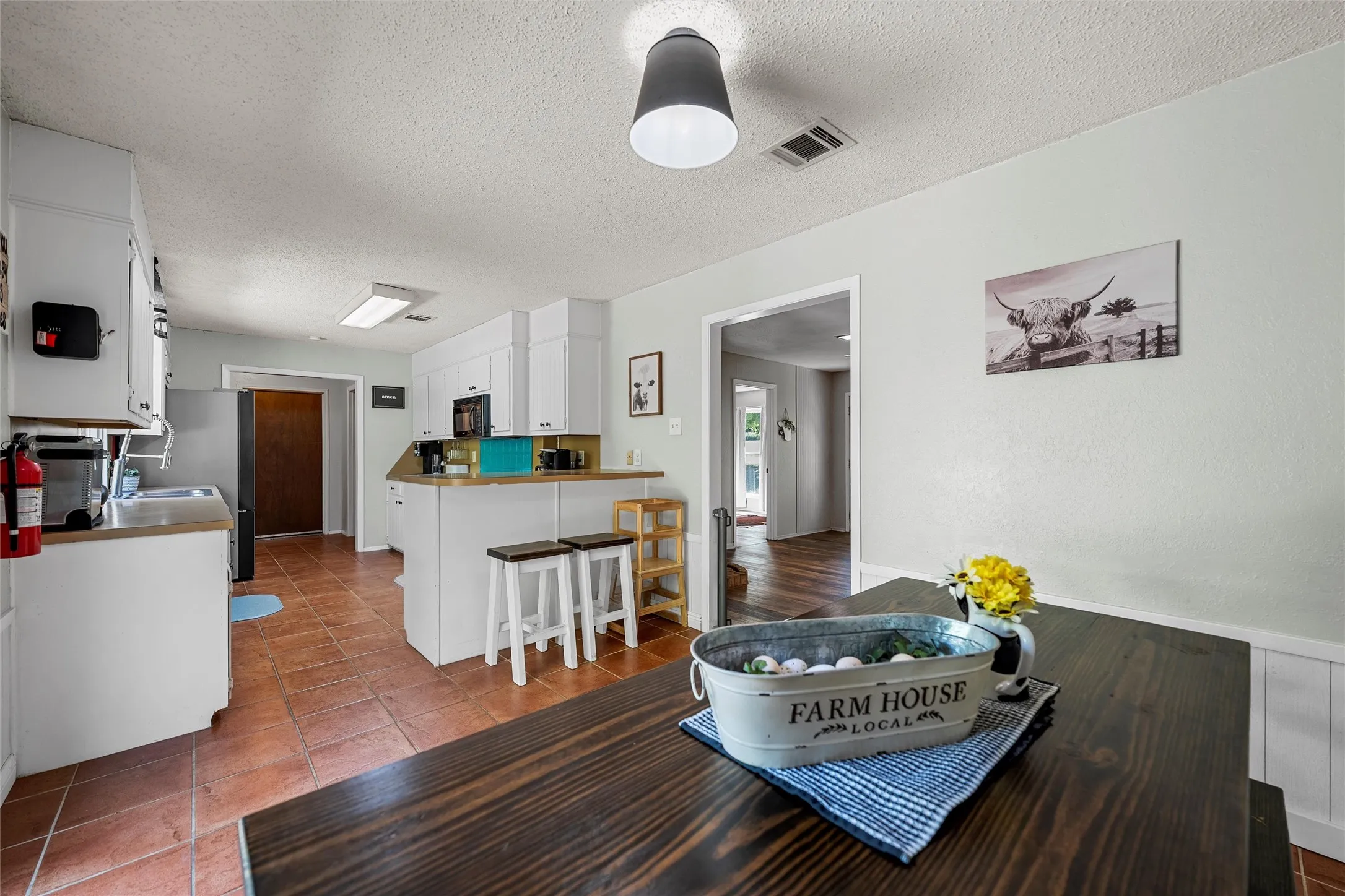Single Family Residence For Sale in Mc Lennan County , 611 Rosenthal Road, Lorena, Texas 76655, 4 Bedroom, 2 Bathroom, Garage spaces, 2,320 Sqft, built in 1983, mls#21369960, Real Estate Agent in Lorena, Homes For Sale in Mc Lennan county, Homes For Sale in Lorena, Realtor in Lorena Texas, Real Estate Brokerage Independent Realty Texas, Luminita Cordes Realtor