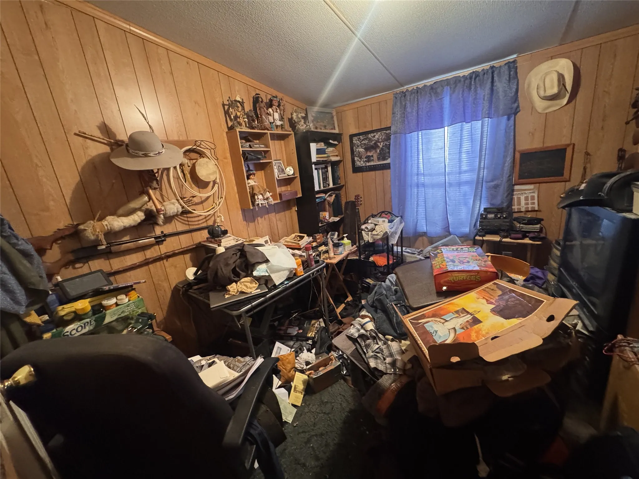 Mobile Home For Sale in Hood County , 8008 Scenic Ridge Court, Cresson, Texas 76035, 3 Bedroom, 2 Bathroom, Garage spaces, 1,296 Sqft, built in 1998, mls#21370010, Real Estate Agent in Cresson, Homes For Sale in Hood county, Homes For Sale in Cresson, Realtor in Cresson Texas, Real Estate Brokerage Independent Realty Texas, Luminita Cordes Realtor