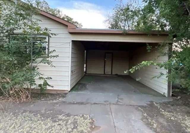Single Family Residence For Sale in Knox County , 805 Main, Knox City, Texas 79528, 3 Bedroom, 1 Bathroom, Garage spaces, 1,284 Sqft, built in 1950, mls#21370038, Real Estate Agent in Knox City, Homes For Sale in Knox county, Homes For Sale in Knox City, Realtor in Knox City Texas, Real Estate Brokerage Independent Realty Texas, Luminita Cordes Realtor