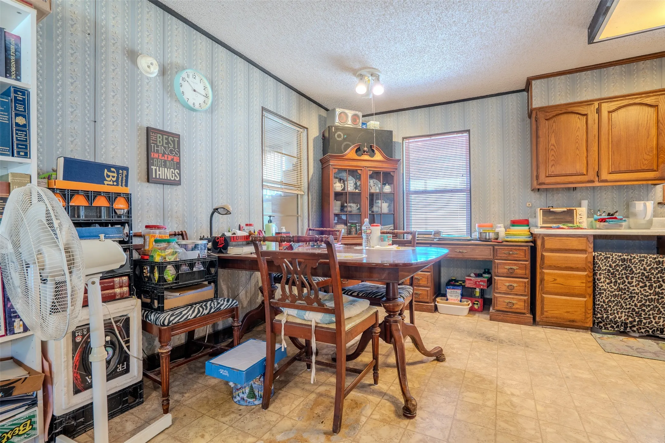 Single Family Residence For Sale in Erath County , 3227 E Washington Street, Stephenville, Texas 76401, 3 Bedroom, 1 Bathroom, Garage spaces, 1,812 Sqft, built in 1961, mls#21369996, Real Estate Agent in Stephenville, Homes For Sale in Erath county, Homes For Sale in Stephenville, Realtor in Stephenville Texas, Real Estate Brokerage Independent Realty Texas, Luminita Cordes Realtor