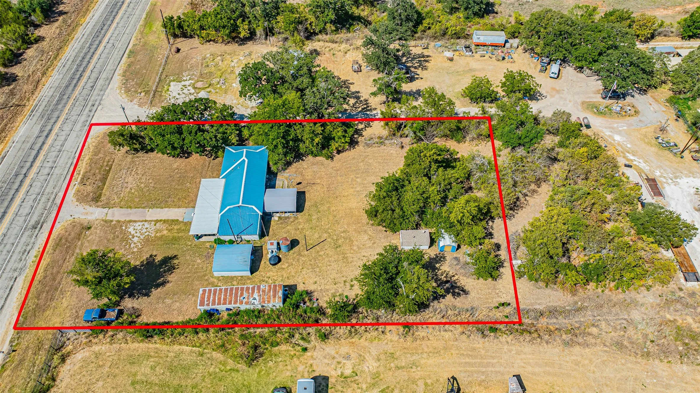 Single Family Residence For Sale in Erath County , 3227 E Washington Street, Stephenville, Texas 76401, 3 Bedroom, 1 Bathroom, Garage spaces, 1,812 Sqft, built in 1961, mls#21369996, Real Estate Agent in Stephenville, Homes For Sale in Erath county, Homes For Sale in Stephenville, Realtor in Stephenville Texas, Real Estate Brokerage Independent Realty Texas, Luminita Cordes Realtor