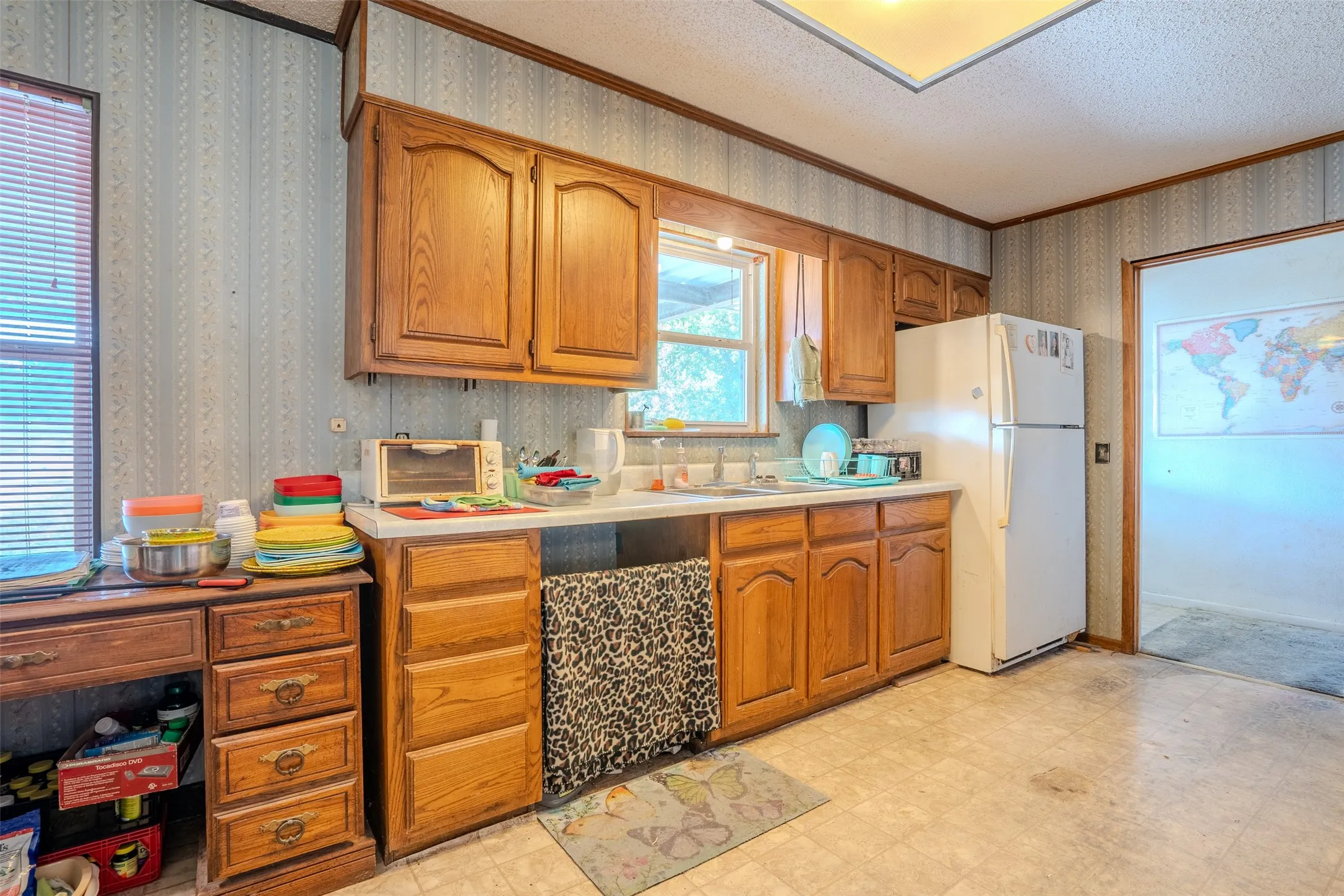 Single Family Residence For Sale in Erath County , 3227 E Washington Street, Stephenville, Texas 76401, 3 Bedroom, 1 Bathroom, Garage spaces, 1,812 Sqft, built in 1961, mls#21369996, Real Estate Agent in Stephenville, Homes For Sale in Erath county, Homes For Sale in Stephenville, Realtor in Stephenville Texas, Real Estate Brokerage Independent Realty Texas, Luminita Cordes Realtor