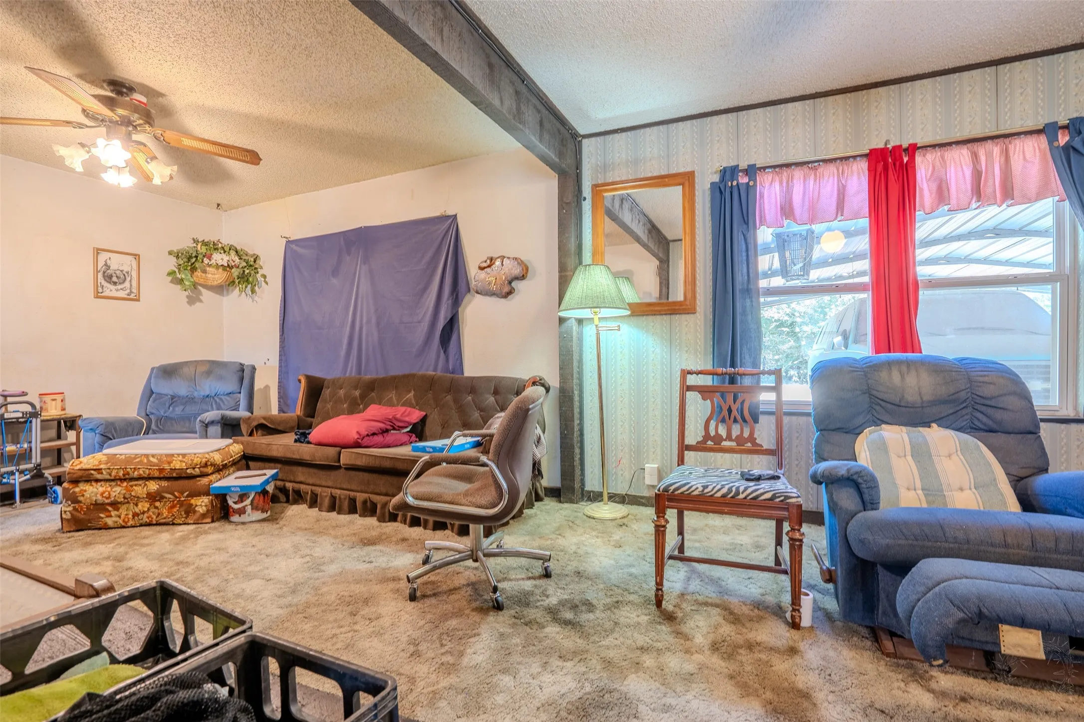 Single Family Residence For Sale in Erath County , 3227 E Washington Street, Stephenville, Texas 76401, 3 Bedroom, 1 Bathroom, Garage spaces, 1,812 Sqft, built in 1961, mls#21369996, Real Estate Agent in Stephenville, Homes For Sale in Erath county, Homes For Sale in Stephenville, Realtor in Stephenville Texas, Real Estate Brokerage Independent Realty Texas, Luminita Cordes Realtor