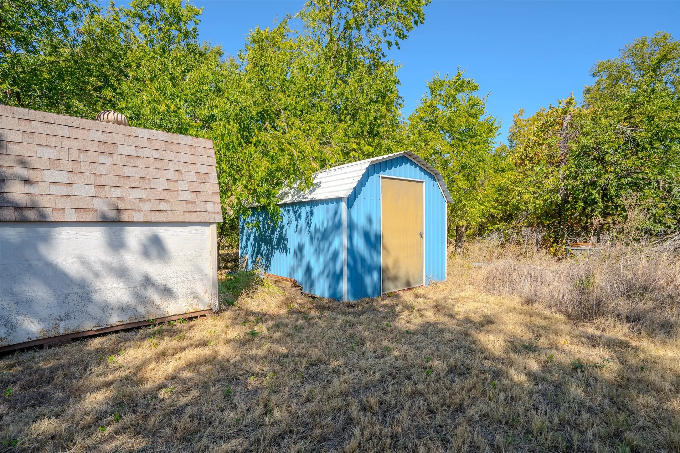Single Family Residence For Sale in Erath County , 3227 E Washington Street, Stephenville, Texas 76401, 3 Bedroom, 1 Bathroom, Garage spaces, 1,812 Sqft, built in 1961, mls#21369996, Real Estate Agent in Stephenville, Homes For Sale in Erath county, Homes For Sale in Stephenville, Realtor in Stephenville Texas, Real Estate Brokerage Independent Realty Texas, Luminita Cordes Realtor