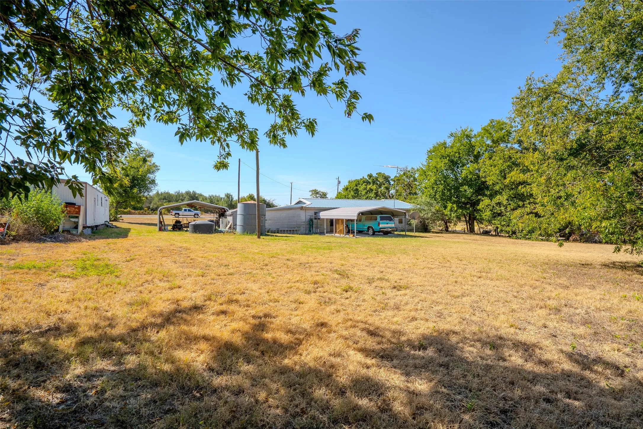 Single Family Residence For Sale in Erath County , 3227 E Washington Street, Stephenville, Texas 76401, 3 Bedroom, 1 Bathroom, Garage spaces, 1,812 Sqft, built in 1961, mls#21369996, Real Estate Agent in Stephenville, Homes For Sale in Erath county, Homes For Sale in Stephenville, Realtor in Stephenville Texas, Real Estate Brokerage Independent Realty Texas, Luminita Cordes Realtor