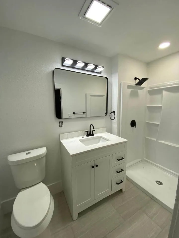 Single Family Residence For Rent in Dallas County , 3831 Bernal Drive, Dallas, Texas 75212, 4 Bedroom, 2 Bathroom, Garage spaces, 1,600 Sqft, built in 1935, mls#21370043, Real Estate Agent in Dallas, Homes For Rent in Dallas county, Homes For Rent in Dallas, Realtor in Dallas Texas, Real Estate Brokerage Independent Realty Texas, Luminita Cordes Realtor