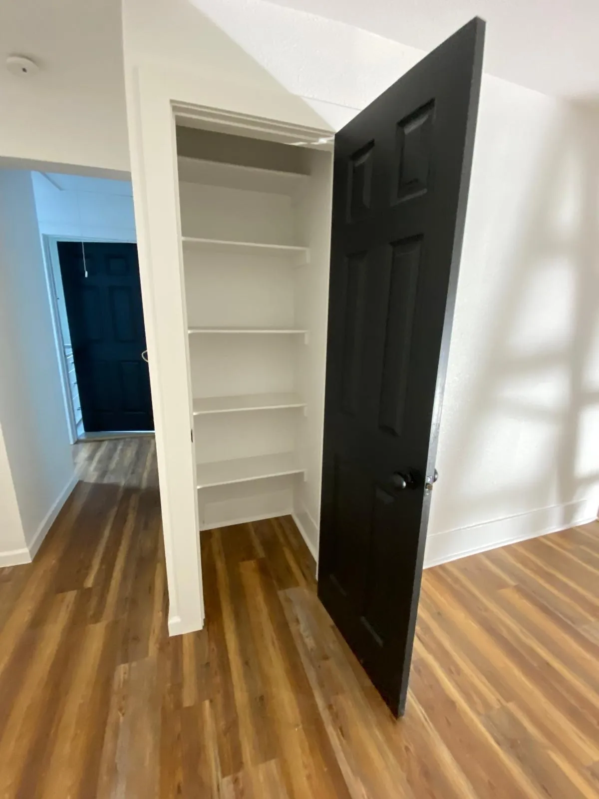 Single Family Residence For Rent in Dallas County , 3831 Bernal Drive, Dallas, Texas 75212, 4 Bedroom, 2 Bathroom, Garage spaces, 1,600 Sqft, built in 1935, mls#21370043, Real Estate Agent in Dallas, Homes For Rent in Dallas county, Homes For Rent in Dallas, Realtor in Dallas Texas, Real Estate Brokerage Independent Realty Texas, Luminita Cordes Realtor
