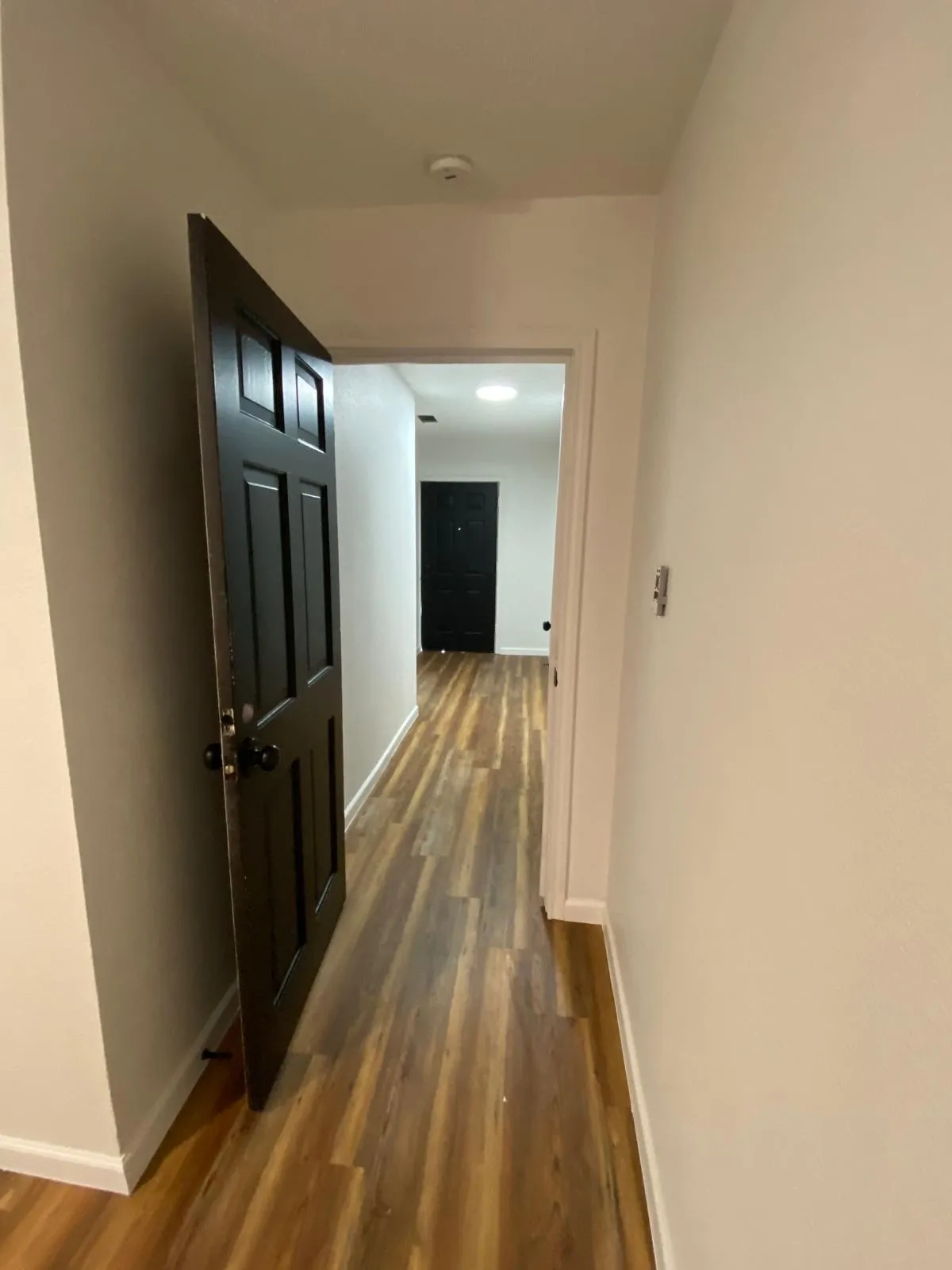 Single Family Residence For Rent in Dallas County , 3831 Bernal Drive, Dallas, Texas 75212, 4 Bedroom, 2 Bathroom, Garage spaces, 1,600 Sqft, built in 1935, mls#21370043, Real Estate Agent in Dallas, Homes For Rent in Dallas county, Homes For Rent in Dallas, Realtor in Dallas Texas, Real Estate Brokerage Independent Realty Texas, Luminita Cordes Realtor