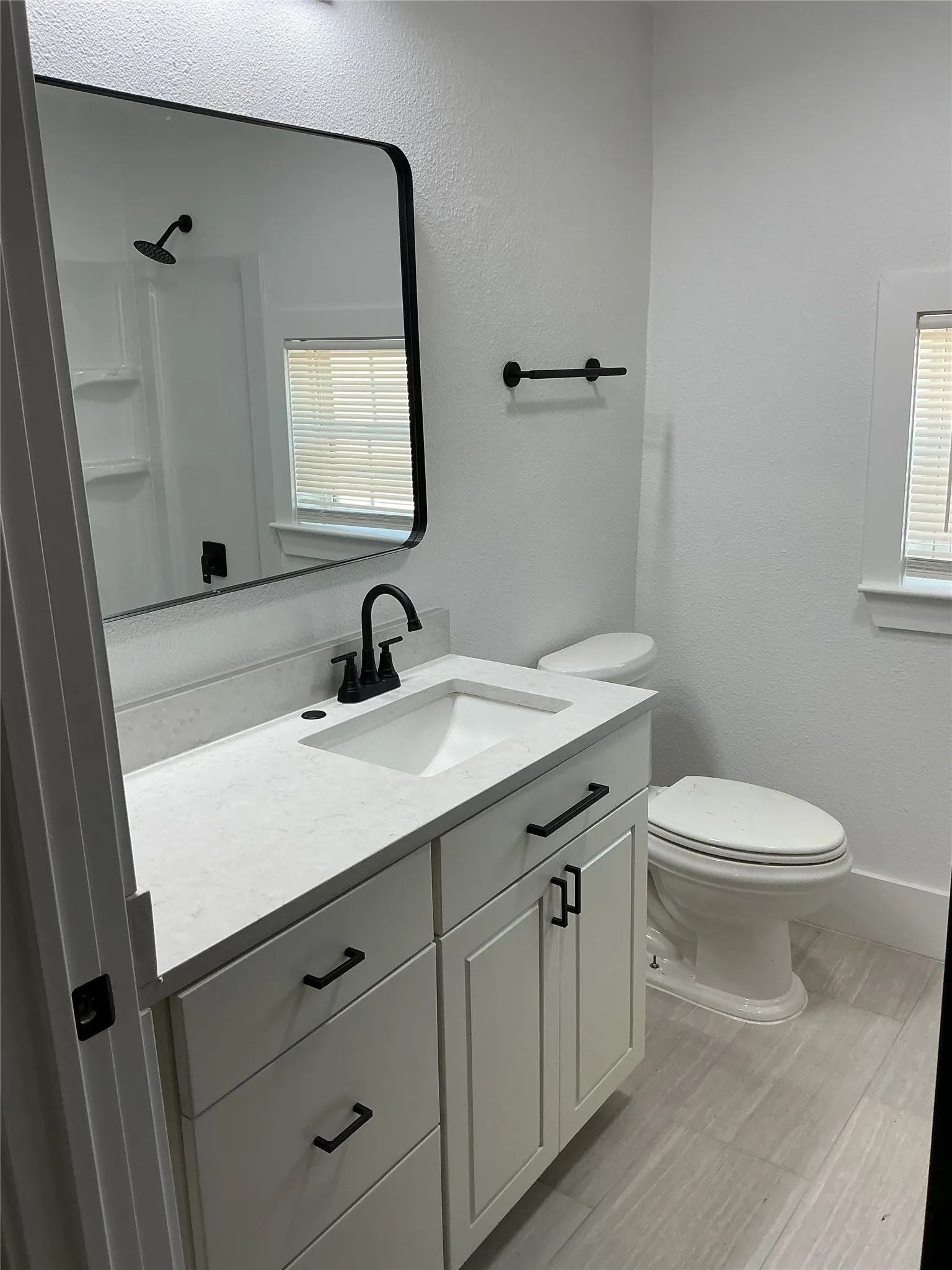 Single Family Residence For Rent in Dallas County , 3831 Bernal Drive, Dallas, Texas 75212, 4 Bedroom, 2 Bathroom, Garage spaces, 1,600 Sqft, built in 1935, mls#21370043, Real Estate Agent in Dallas, Homes For Rent in Dallas county, Homes For Rent in Dallas, Realtor in Dallas Texas, Real Estate Brokerage Independent Realty Texas, Luminita Cordes Realtor