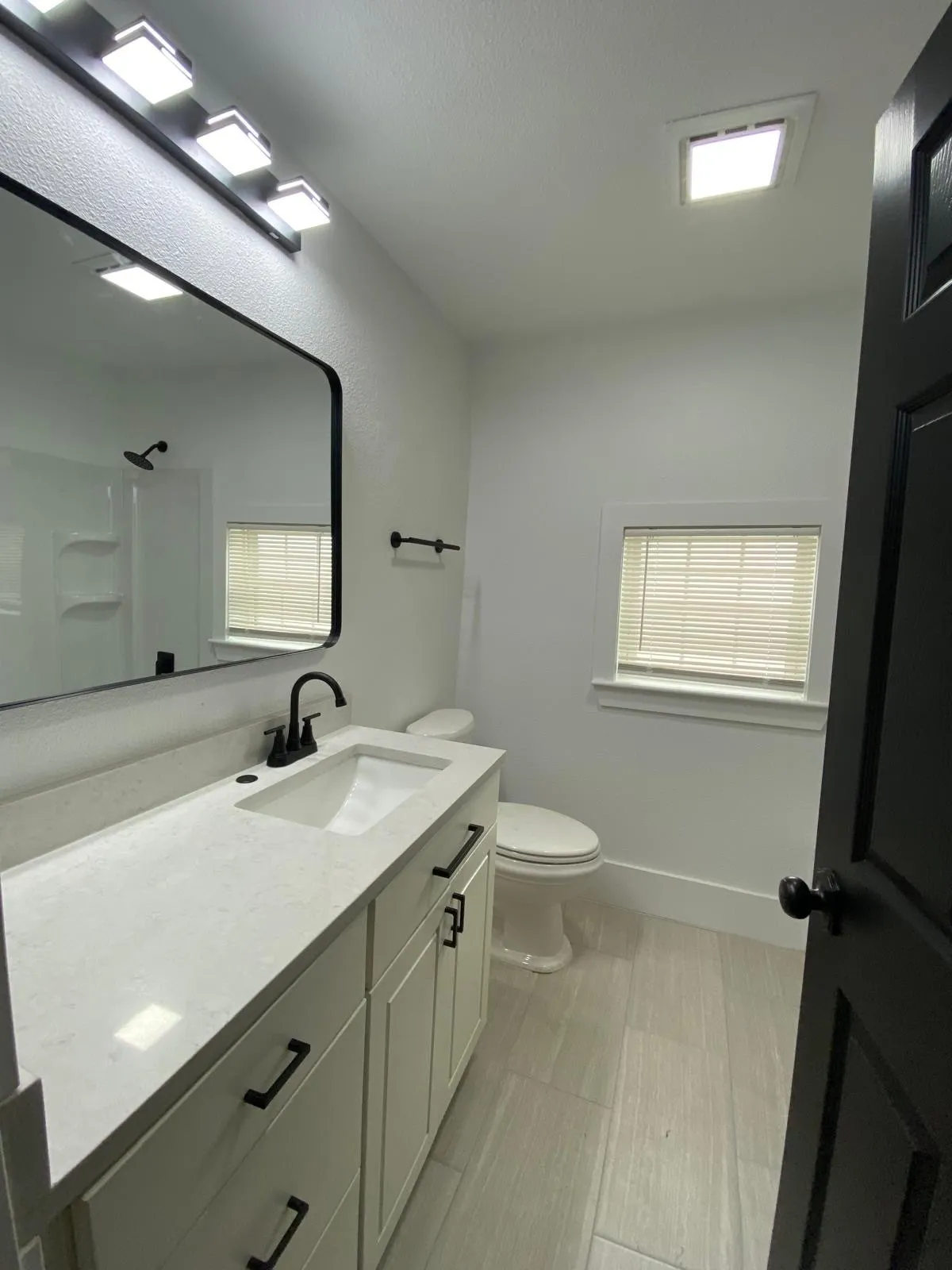 Single Family Residence For Rent in Dallas County , 3831 Bernal Drive, Dallas, Texas 75212, 4 Bedroom, 2 Bathroom, Garage spaces, 1,600 Sqft, built in 1935, mls#21370043, Real Estate Agent in Dallas, Homes For Rent in Dallas county, Homes For Rent in Dallas, Realtor in Dallas Texas, Real Estate Brokerage Independent Realty Texas, Luminita Cordes Realtor