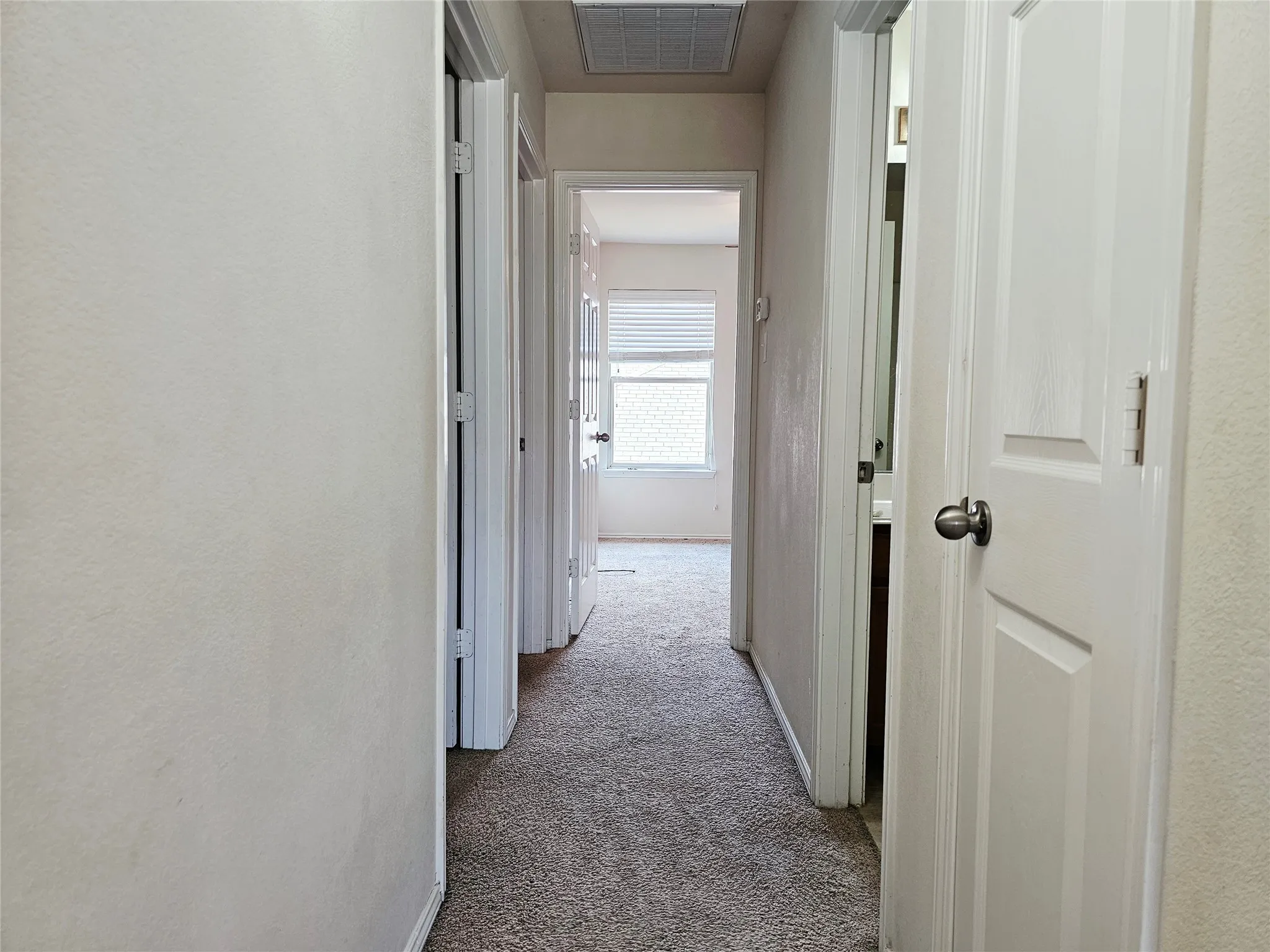 Single Family Residence For Sale in Tarrant County , 1216 Artesia Drive, Fort Worth, Texas 76052, 4 Bedroom, 3 Bathroom, 1 Garage spaces, 1,976 Sqft, built in 2009, mls#21354998, Real Estate Agent in Fort Worth, Homes For Sale in Tarrant county, Homes For Sale in Fort Worth, Realtor in Fort Worth Texas, Real Estate Brokerage Independent Realty Texas, Luminita Cordes Realtor