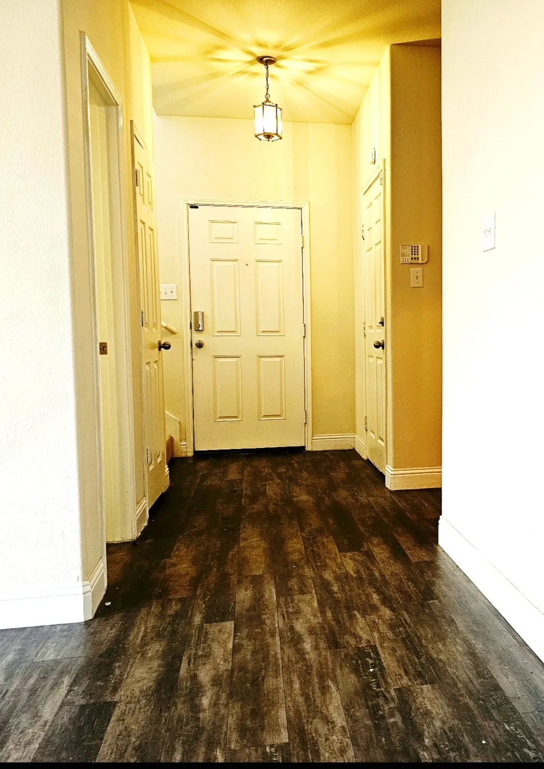 Single Family Residence For Sale in Tarrant County , 1216 Artesia Drive, Fort Worth, Texas 76052, 4 Bedroom, 3 Bathroom, 1 Garage spaces, 1,976 Sqft, built in 2009, mls#21354998, Real Estate Agent in Fort Worth, Homes For Sale in Tarrant county, Homes For Sale in Fort Worth, Realtor in Fort Worth Texas, Real Estate Brokerage Independent Realty Texas, Luminita Cordes Realtor