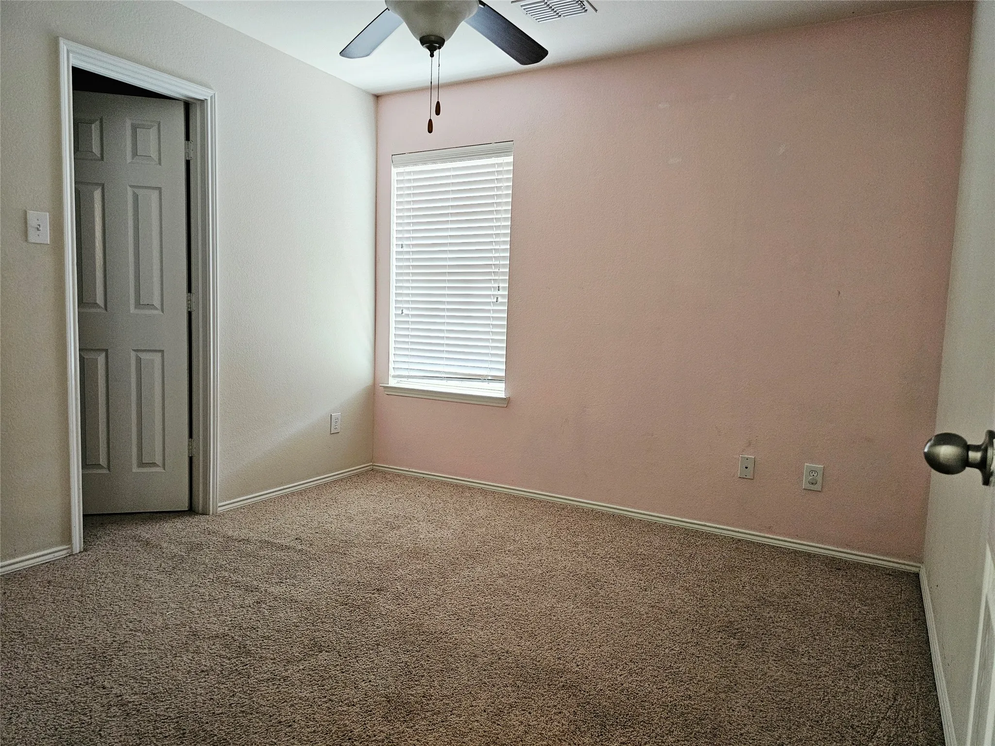 Single Family Residence For Sale in Tarrant County , 1216 Artesia Drive, Fort Worth, Texas 76052, 4 Bedroom, 3 Bathroom, 1 Garage spaces, 1,976 Sqft, built in 2009, mls#21354998, Real Estate Agent in Fort Worth, Homes For Sale in Tarrant county, Homes For Sale in Fort Worth, Realtor in Fort Worth Texas, Real Estate Brokerage Independent Realty Texas, Luminita Cordes Realtor