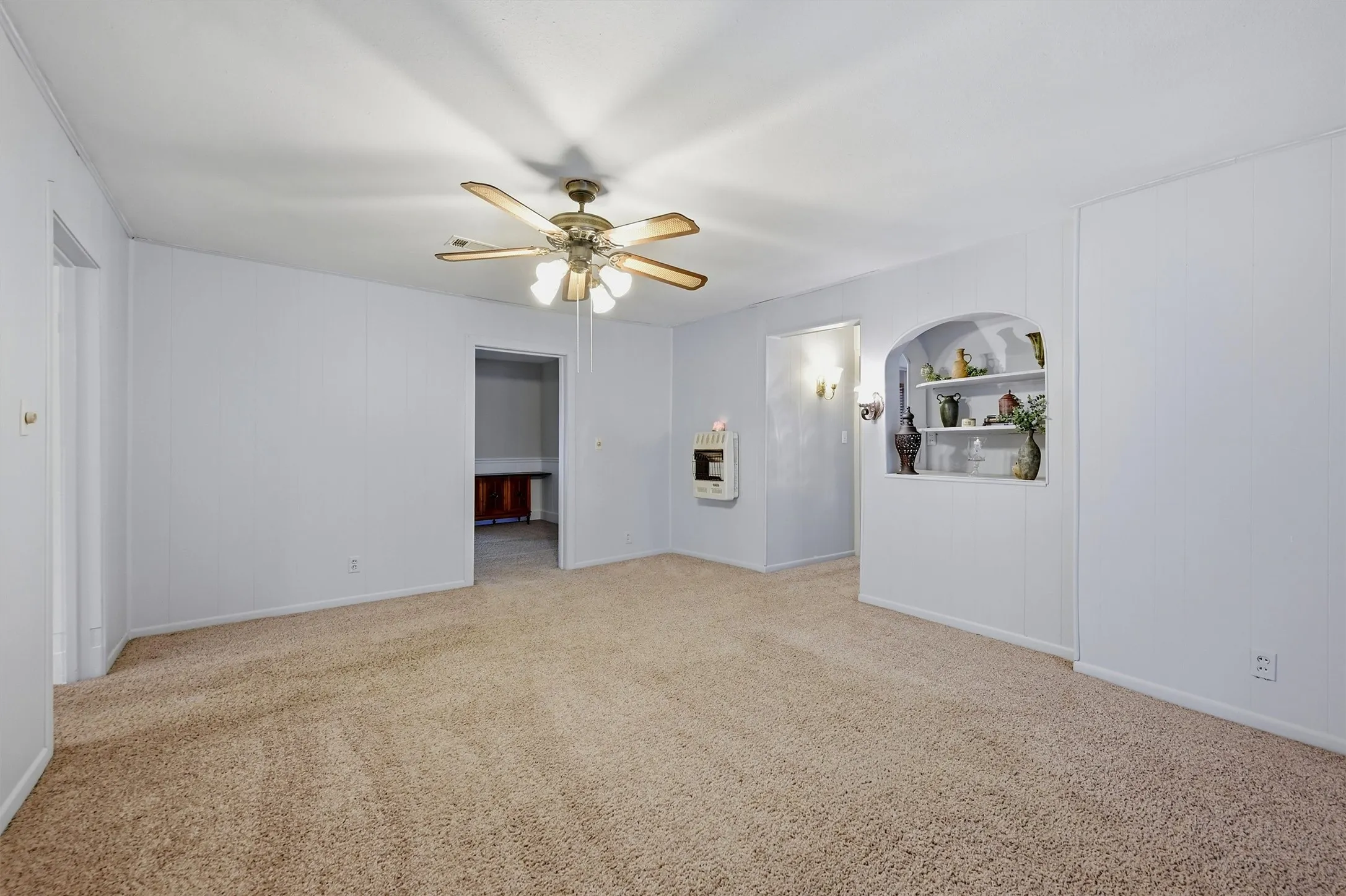 Single Family Residence For Sale in Grayson County , 408 E Park Avenue, Sherman, Texas 75090, 3 Bedroom, 2 Bathroom, 1 Garage spaces, 1,623 Sqft, built in 1946, mls#21369548, Real Estate Agent in Sherman, Homes For Sale in Grayson county, Homes For Sale in Sherman, Realtor in Sherman Texas, Real Estate Brokerage Independent Realty Texas, Luminita Cordes Realtor