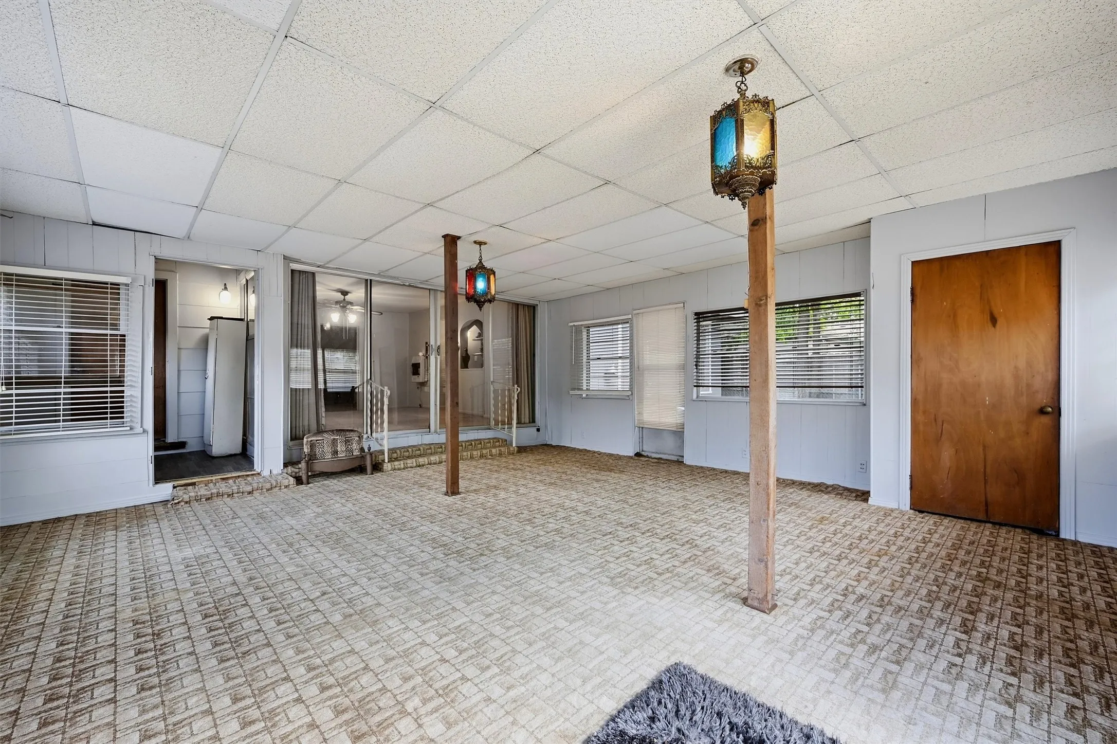 Single Family Residence For Sale in Grayson County , 408 E Park Avenue, Sherman, Texas 75090, 3 Bedroom, 2 Bathroom, 1 Garage spaces, 1,623 Sqft, built in 1946, mls#21369548, Real Estate Agent in Sherman, Homes For Sale in Grayson county, Homes For Sale in Sherman, Realtor in Sherman Texas, Real Estate Brokerage Independent Realty Texas, Luminita Cordes Realtor
